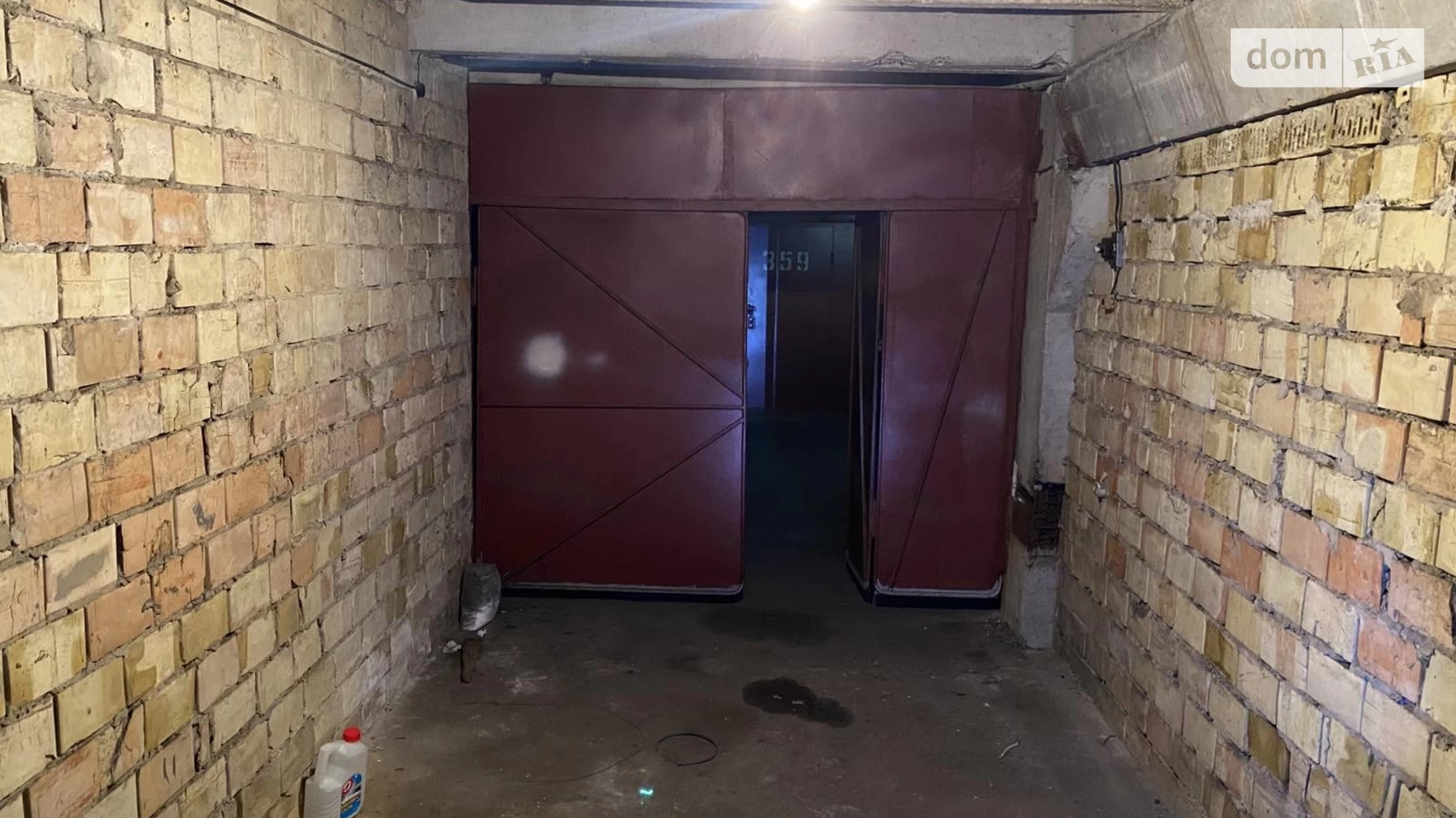 Продається місце в гаражному кооперативі під легкове авто на 18 кв. м, цена: 12300 $ - фото 2