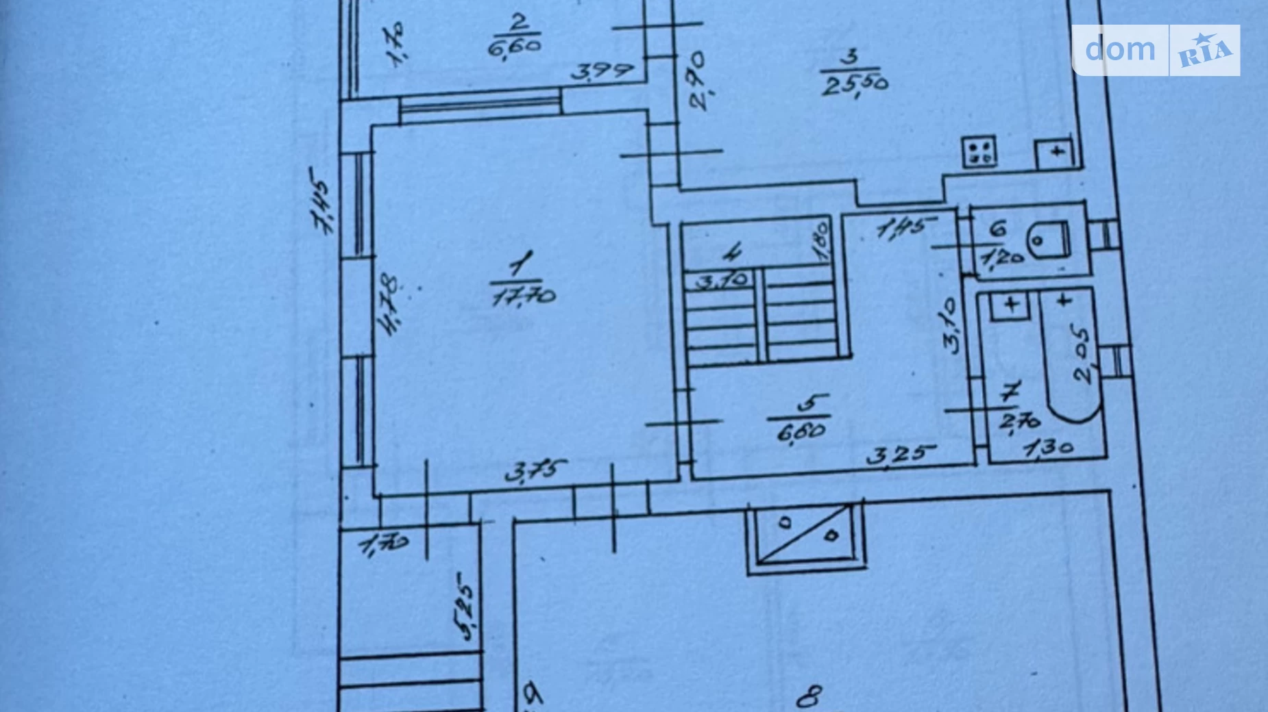 Продается дом на 3 этажа 309 кв. м с мебелью, цена: 120000 $ - фото 4
