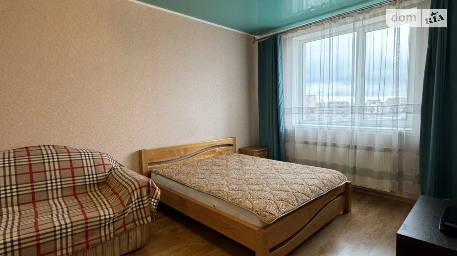 Продается 1-комнатная квартира 43 кв. м в Ивано-Франковске, ул. Пулюя И., 15А - фото 2