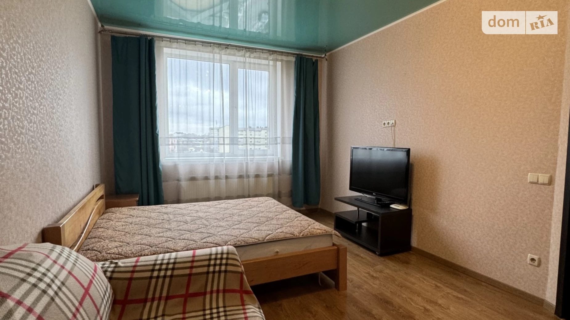 Продается 1-комнатная квартира 43 кв. м в Ивано-Франковске, ул. Пулюя И., 15А - фото 3