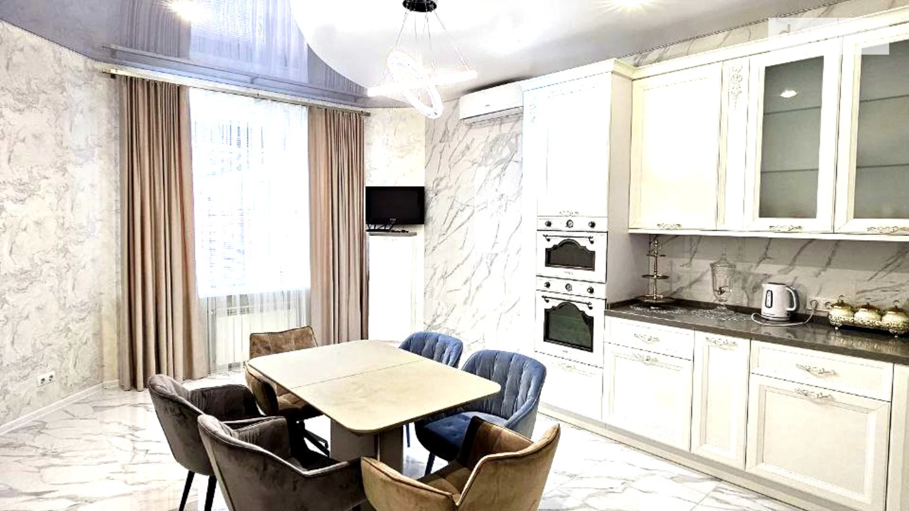 Продается дом на 2 этажа 212.6 кв. м с камином, цена: 178000 $ - фото 4