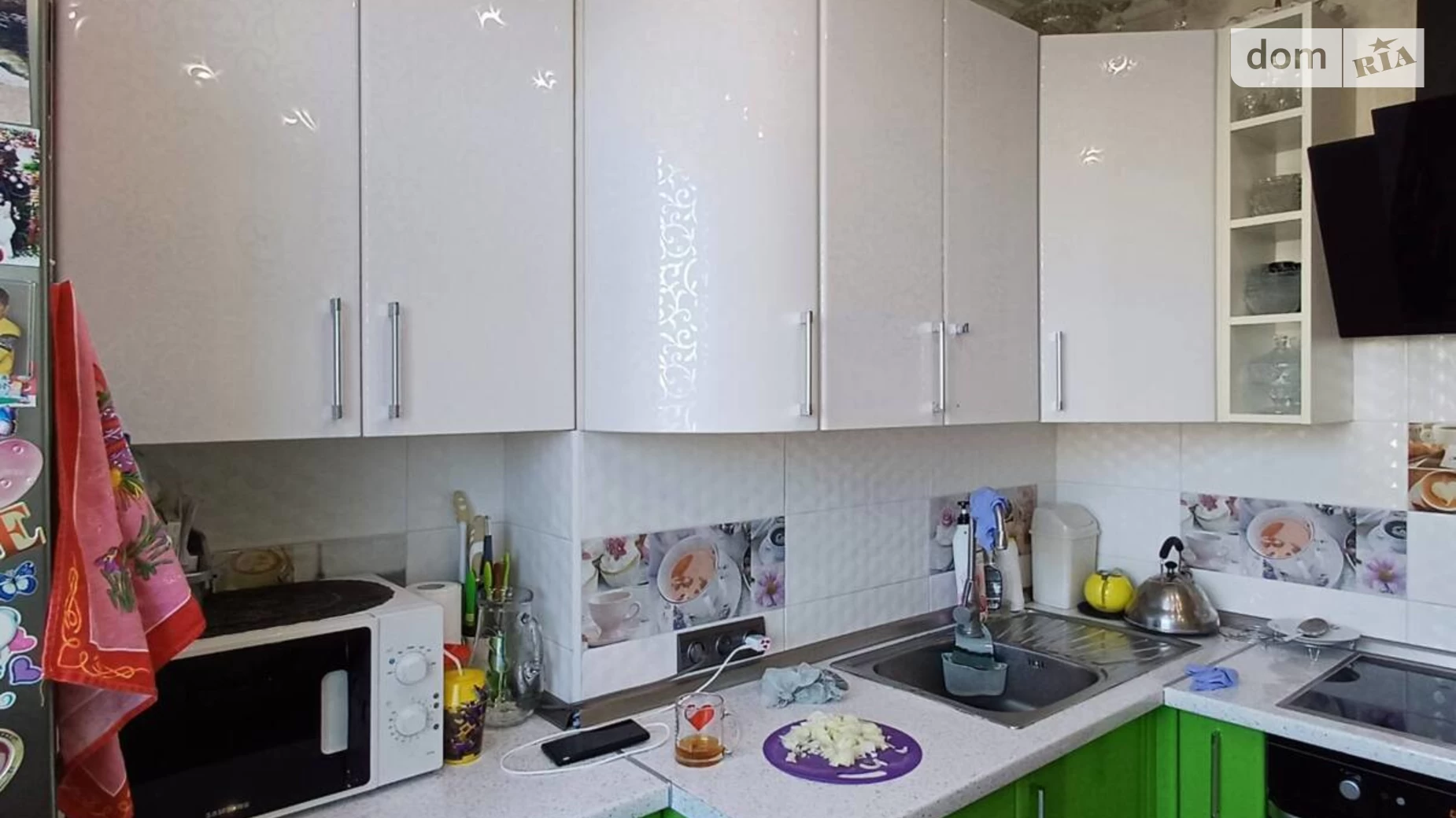 Продається 2-кімнатна квартира 65 кв. м у Одесі, мас. Радужний, 15/2 - фото 2