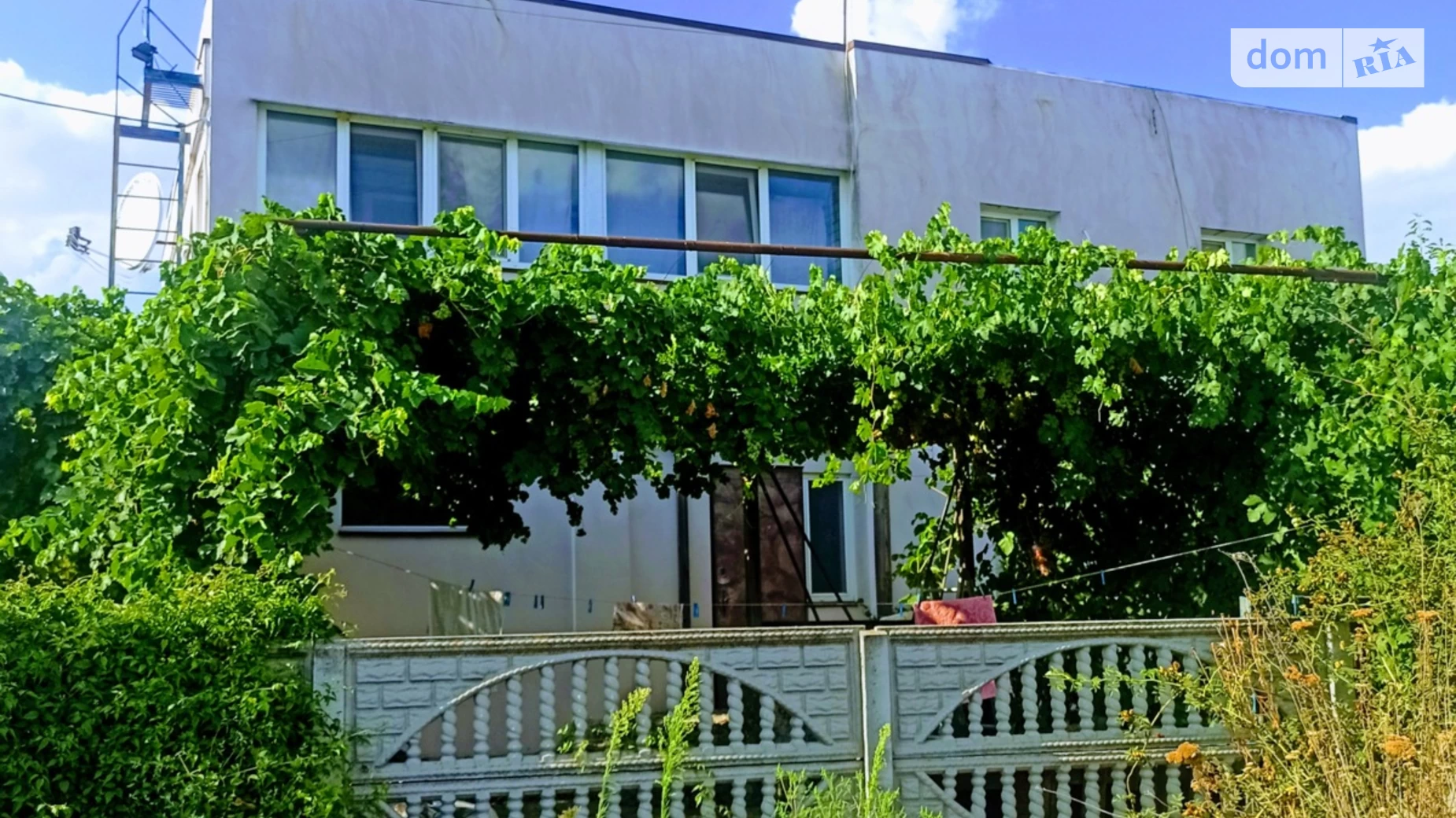 Продается дом на 2 этажа 153.7 кв. м с бассейном, цена: 70000 $ - фото 2