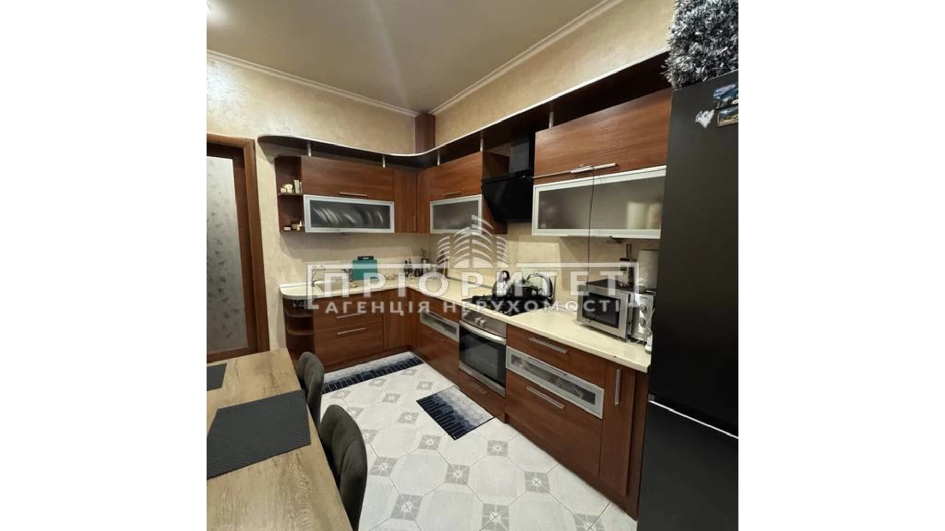 Продається 2-кімнатна квартира 99.4 кв. м у Одесі, вул. Довженка - фото 2