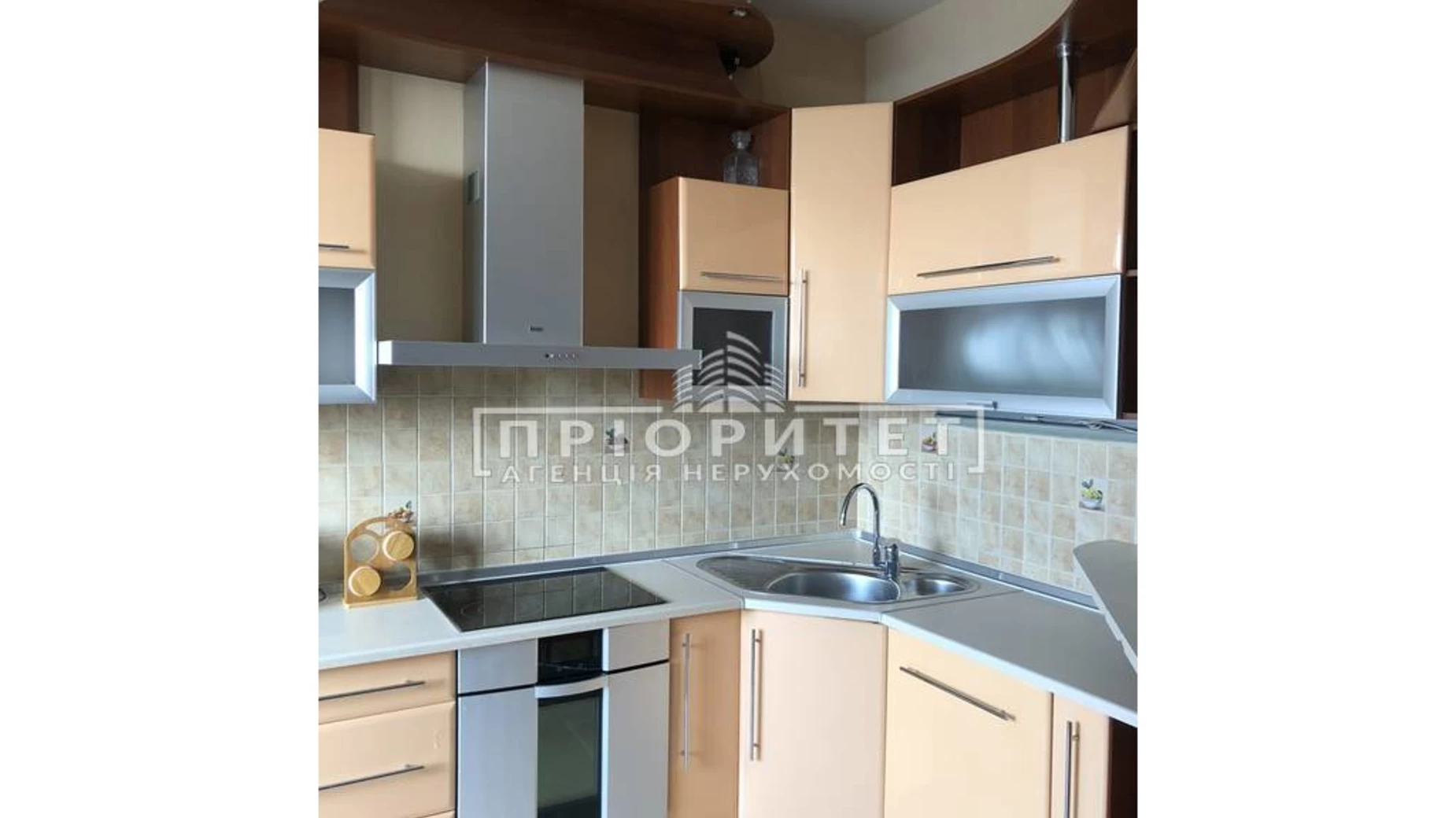 Продается 1-комнатная квартира 52 кв. м в Одессе, ул. Среднефонтанская - фото 2