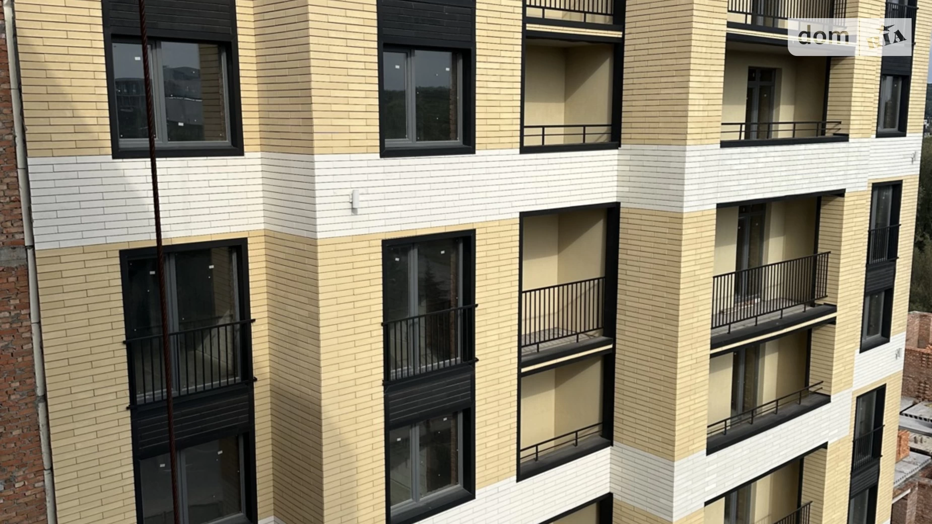 Продается 3-комнатная квартира 92.8 кв. м в Хмельницком, ул. Озерная, 17 - фото 2