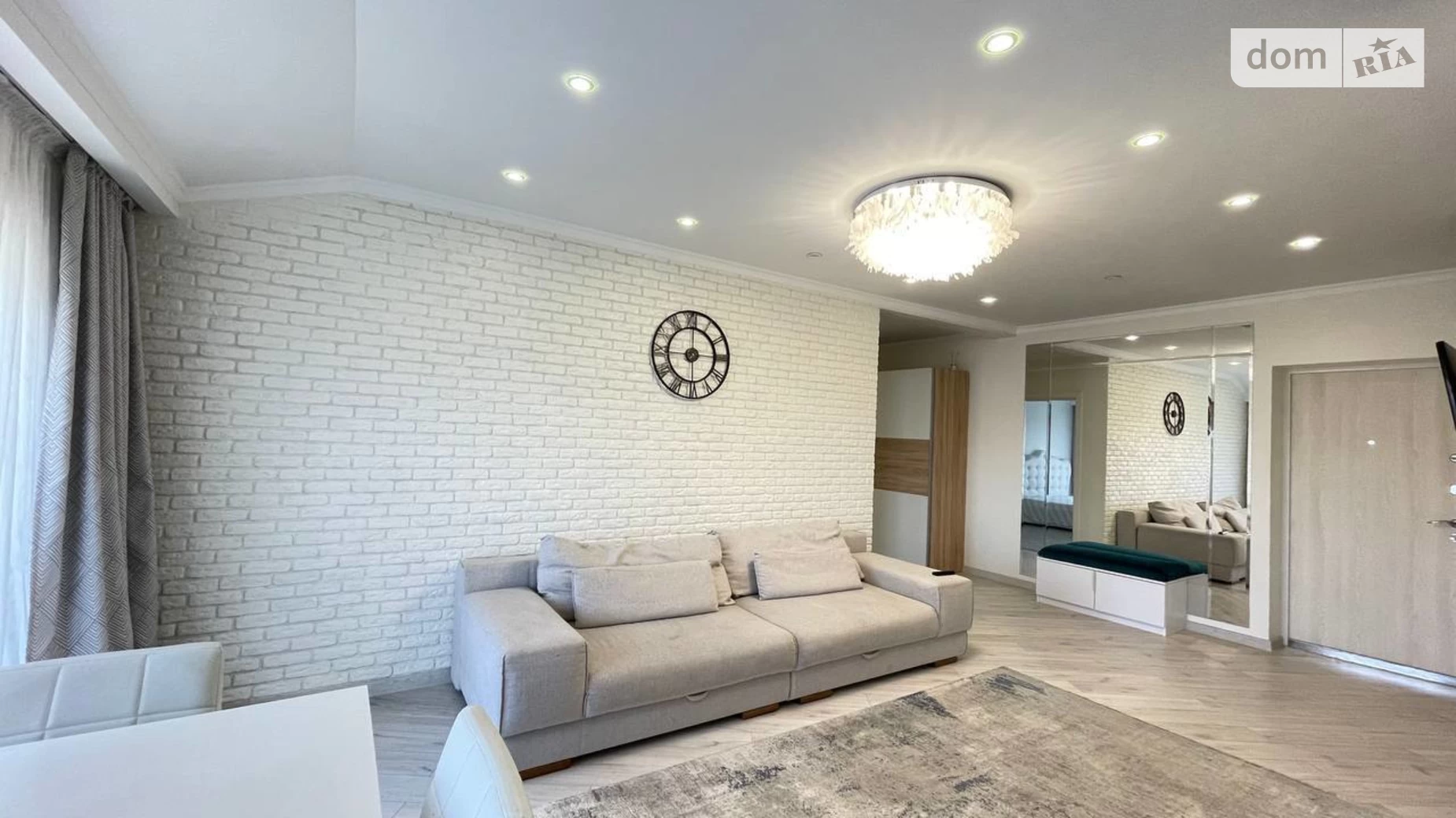 Продається 2-кімнатна квартира 67.7 кв. м у Одесі, вул. Бригадна - фото 3
