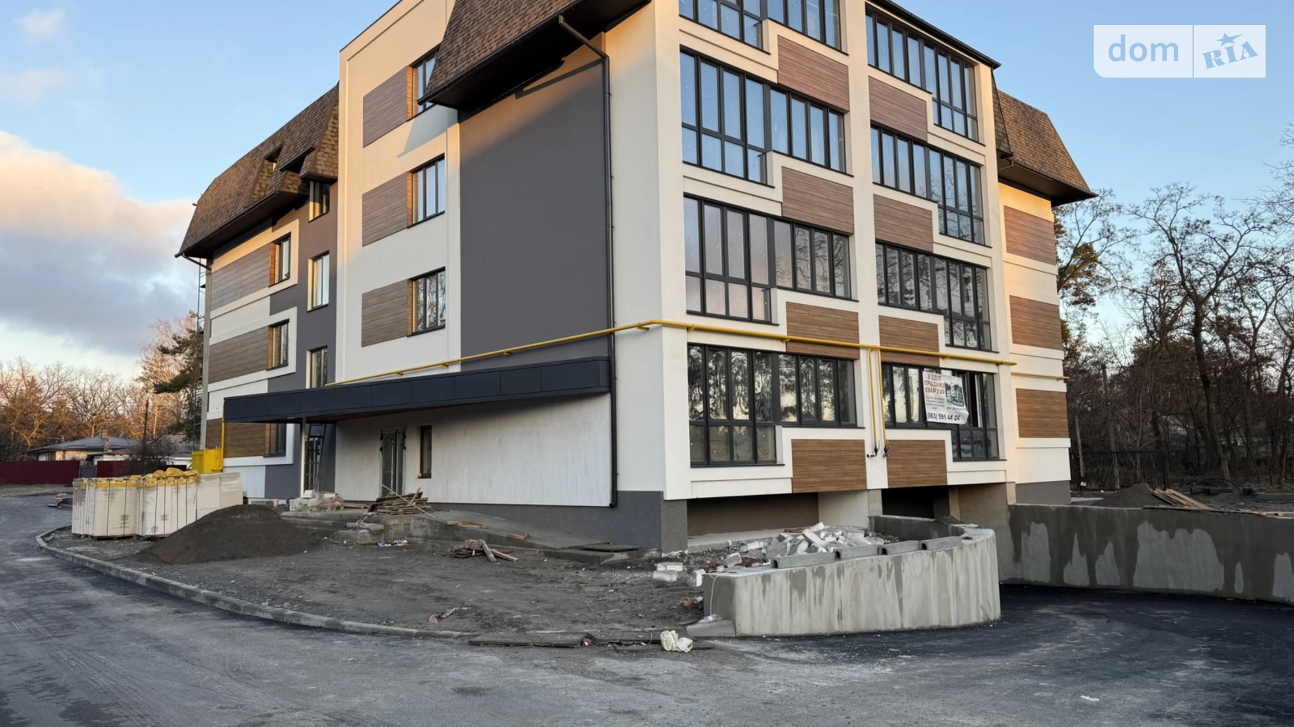 Продається 3-кімнатна квартира 124 кв. м у Черкасах, вул. Дахнівська, 19/2 - фото 2