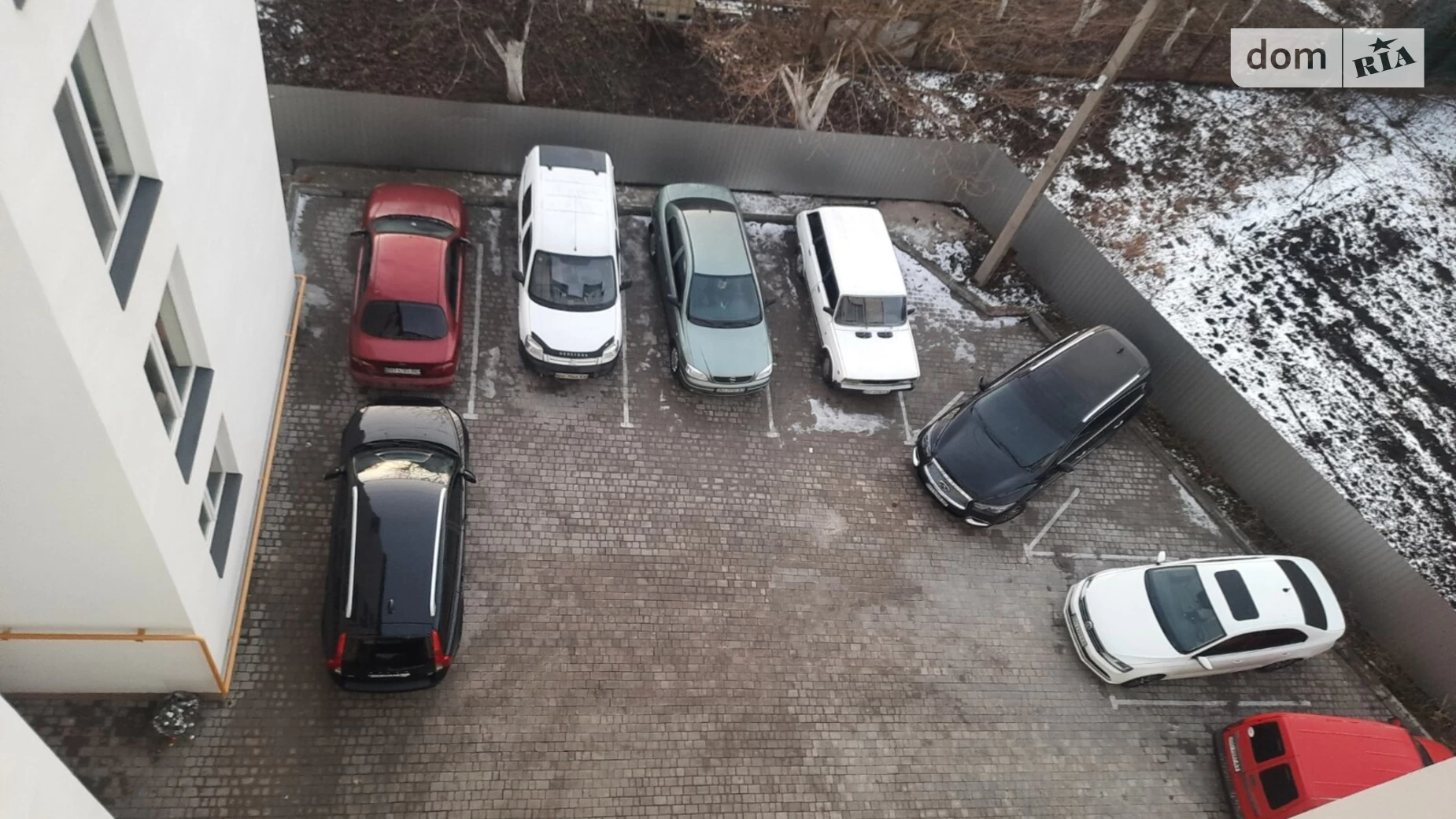 Продается 3-комнатная квартира 77 кв. м в Петрикове, ул. Степана Бандеры - фото 3