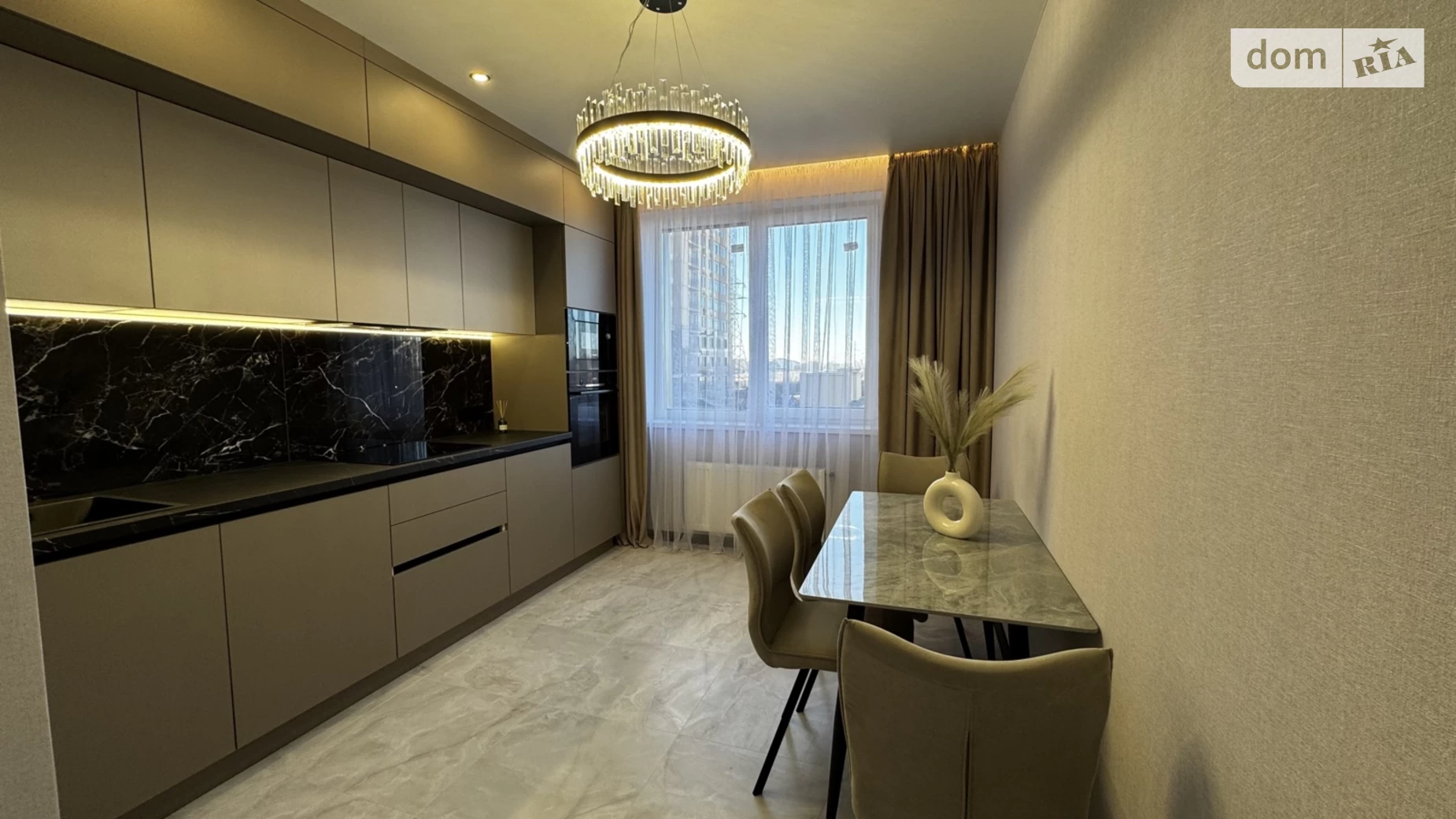 Продается 2-комнатная квартира 61 кв. м в Лиманке, ул. Жемчужная, 8 - фото 2