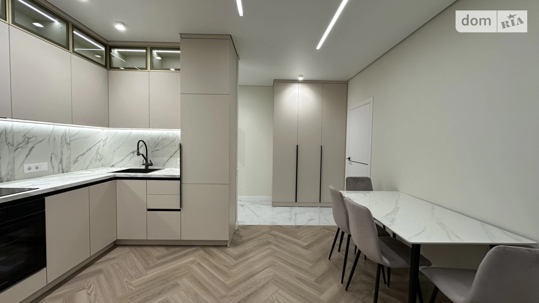 Продается 2-комнатная квартира 66 кв. м в Одессе, ул. Жемчужная, 10 - фото 3