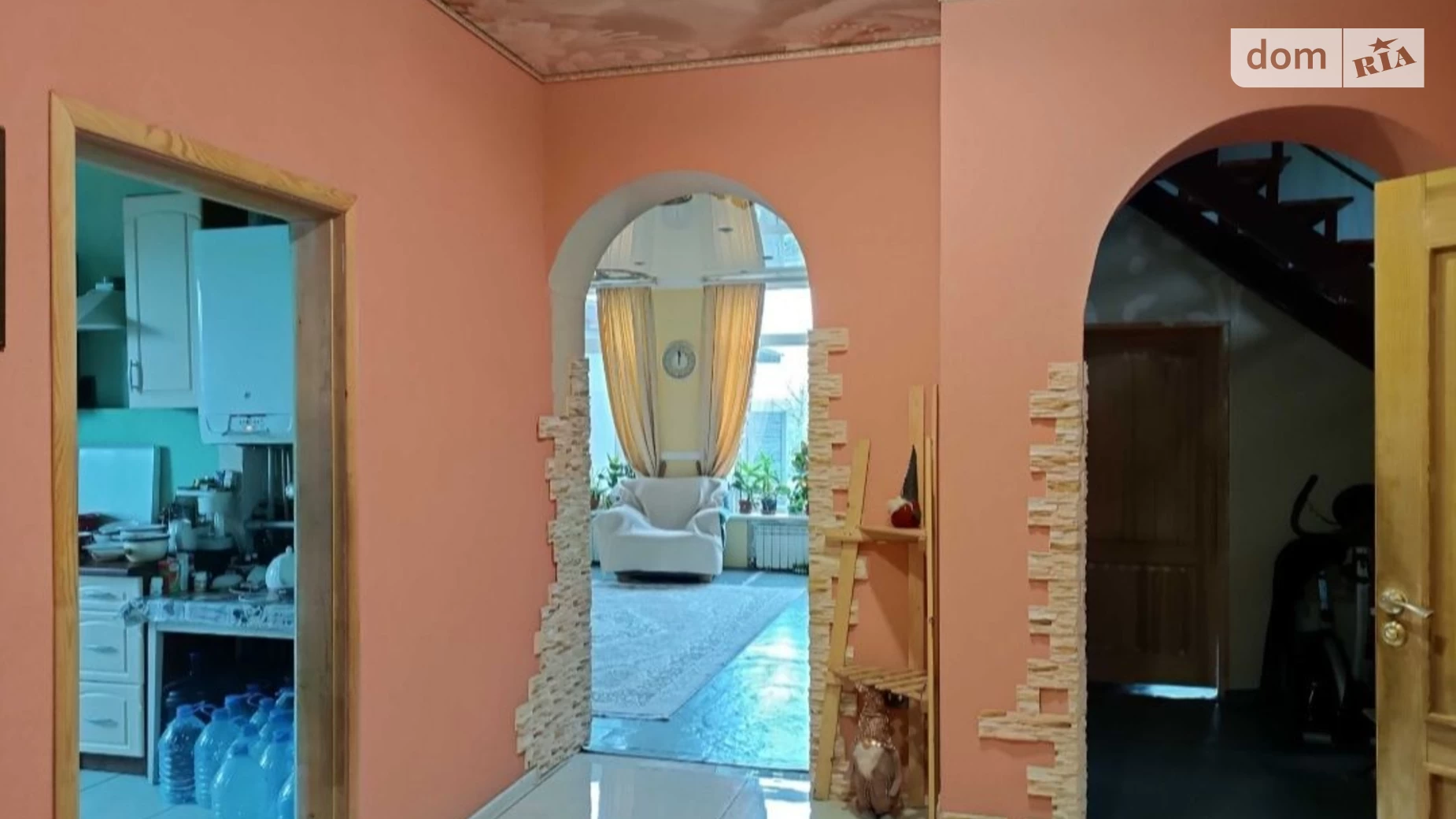 Продается дом на 2 этажа 200 кв. м с беседкой, цена: 89900 $ - фото 2