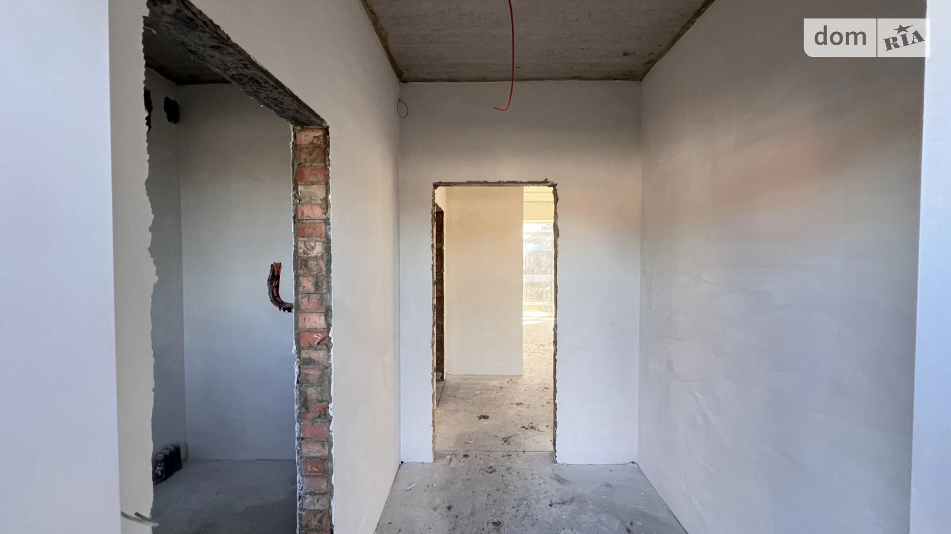 Продается дом на 2 этажа 120 кв. м с террасой, цена: 92000 $ - фото 2