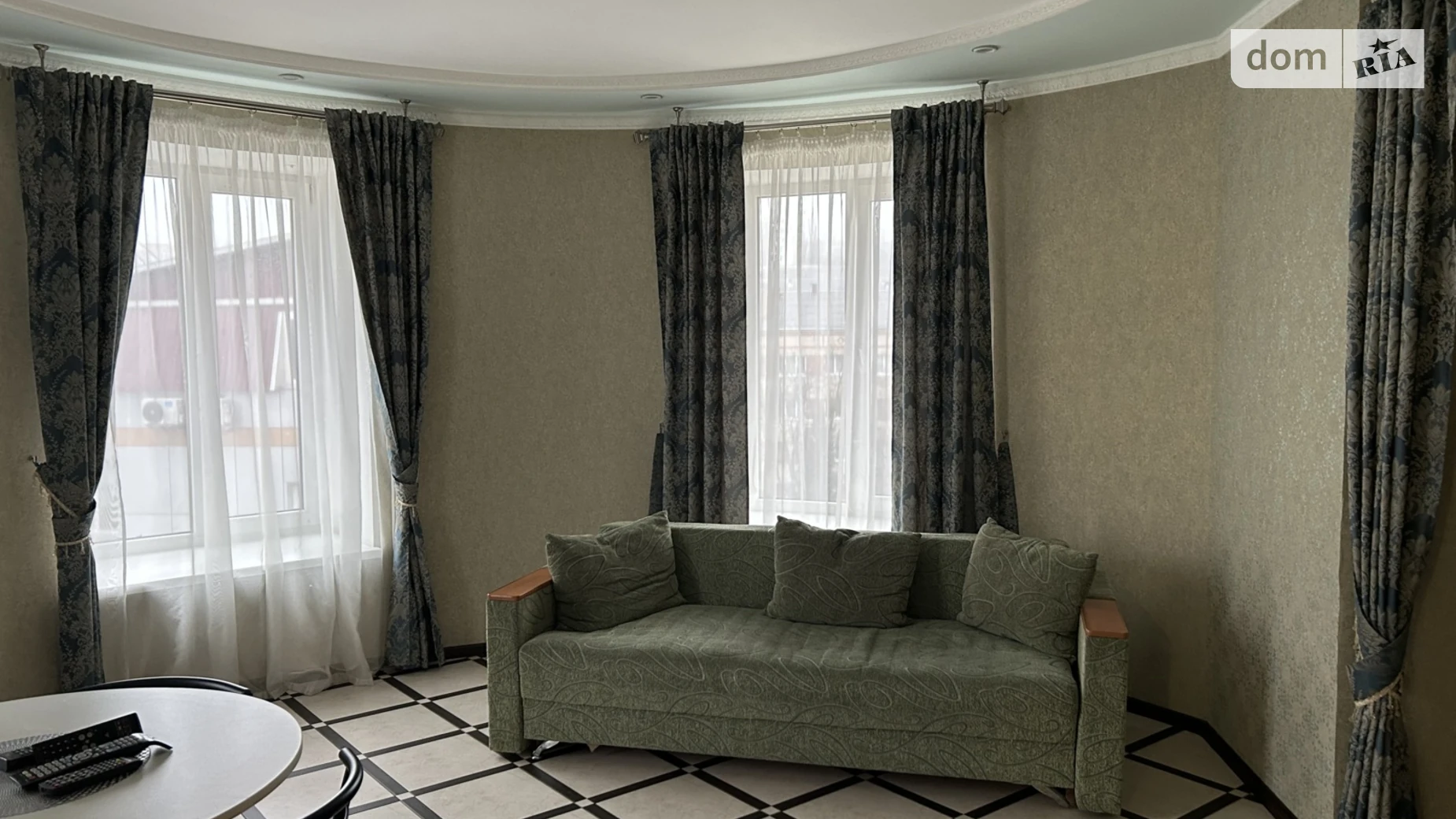 Сдается в аренду 1-комнатная квартира 60 кв. м в Хмельницком, ул. Заречанская, 3/2Б - фото 2