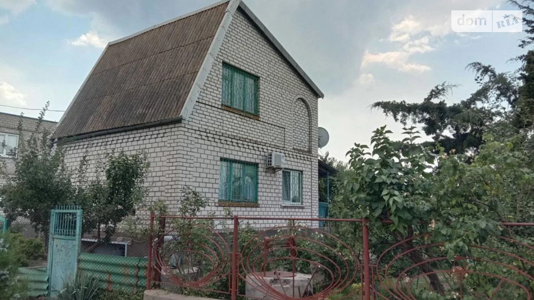 Продается дом на 2 этажа 112 кв. м с бассейном, цена: 15000 $ - фото 2