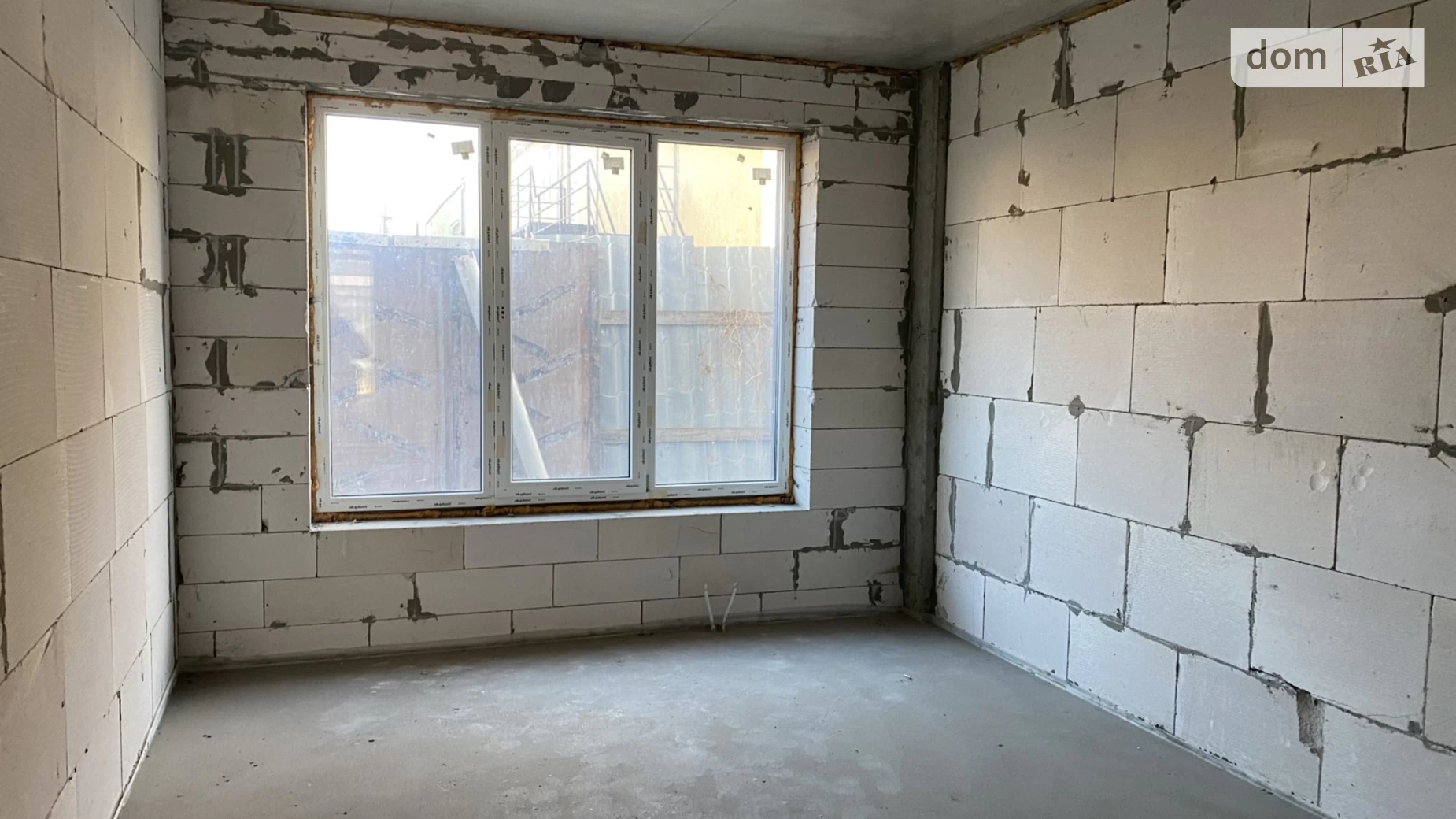 Продается 2-комнатная квартира 87.97 кв. м в Черноморске, ул. Александрийская - фото 2