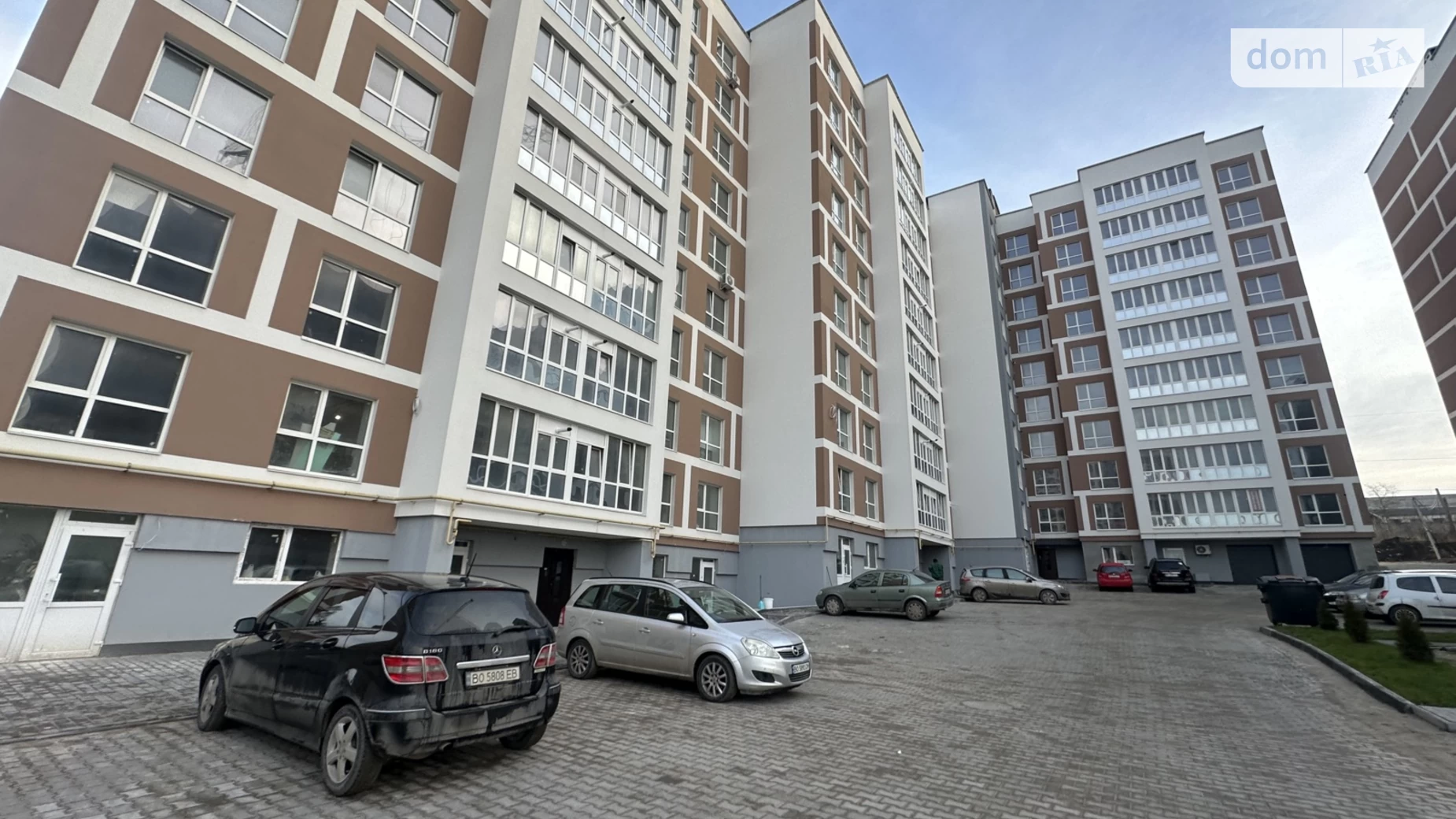 3-комнатная квартира 93 кв. м в Тернополе, ул. Текстильная, 24Г - фото 2