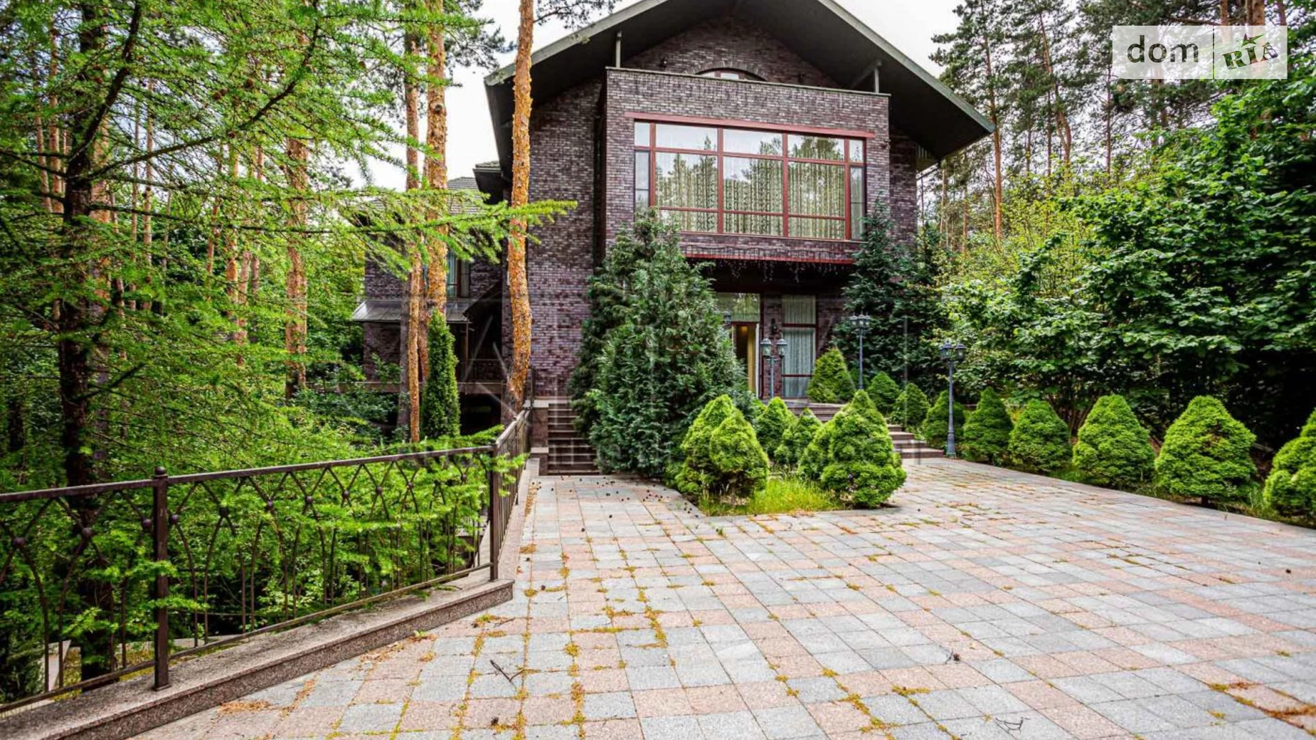 Сдается в аренду дом на 4 этажа 900 кв. м с мансардой, цена: 8000 $ - фото 2