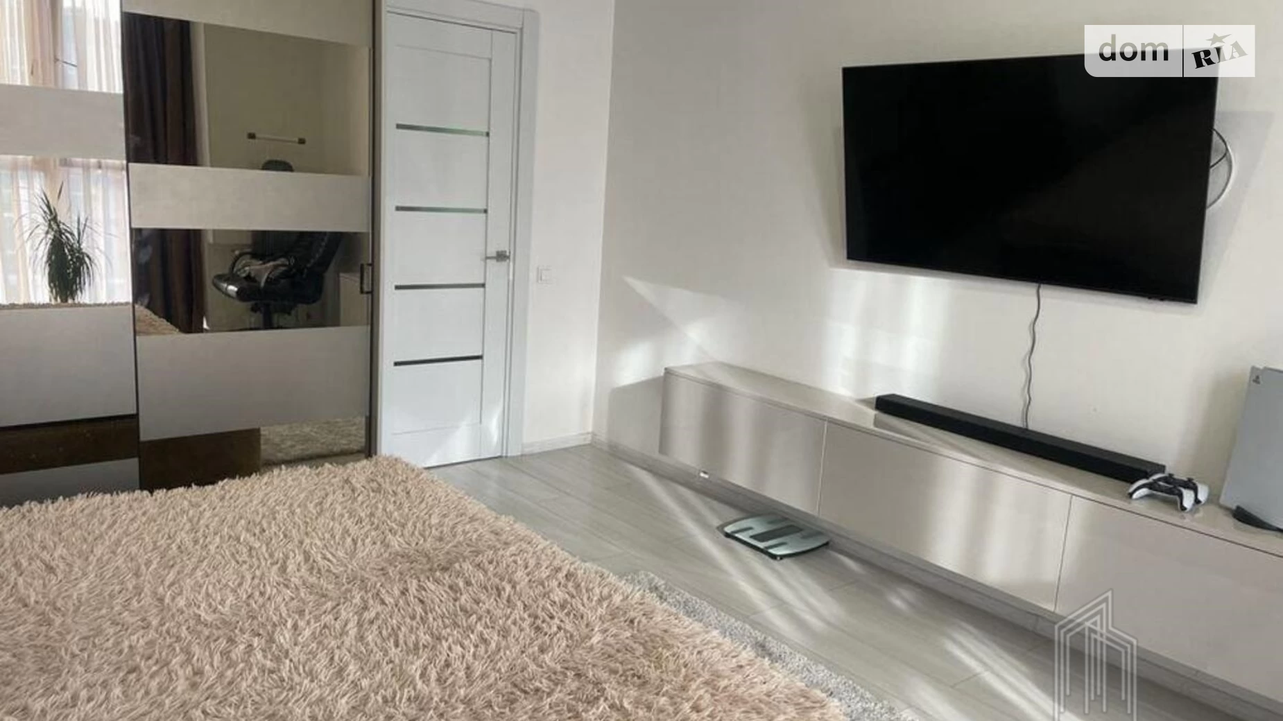 Продается 2-комнатная квартира 71.9 кв. м в Киеве, ул. Драгоманова, 2 - фото 2