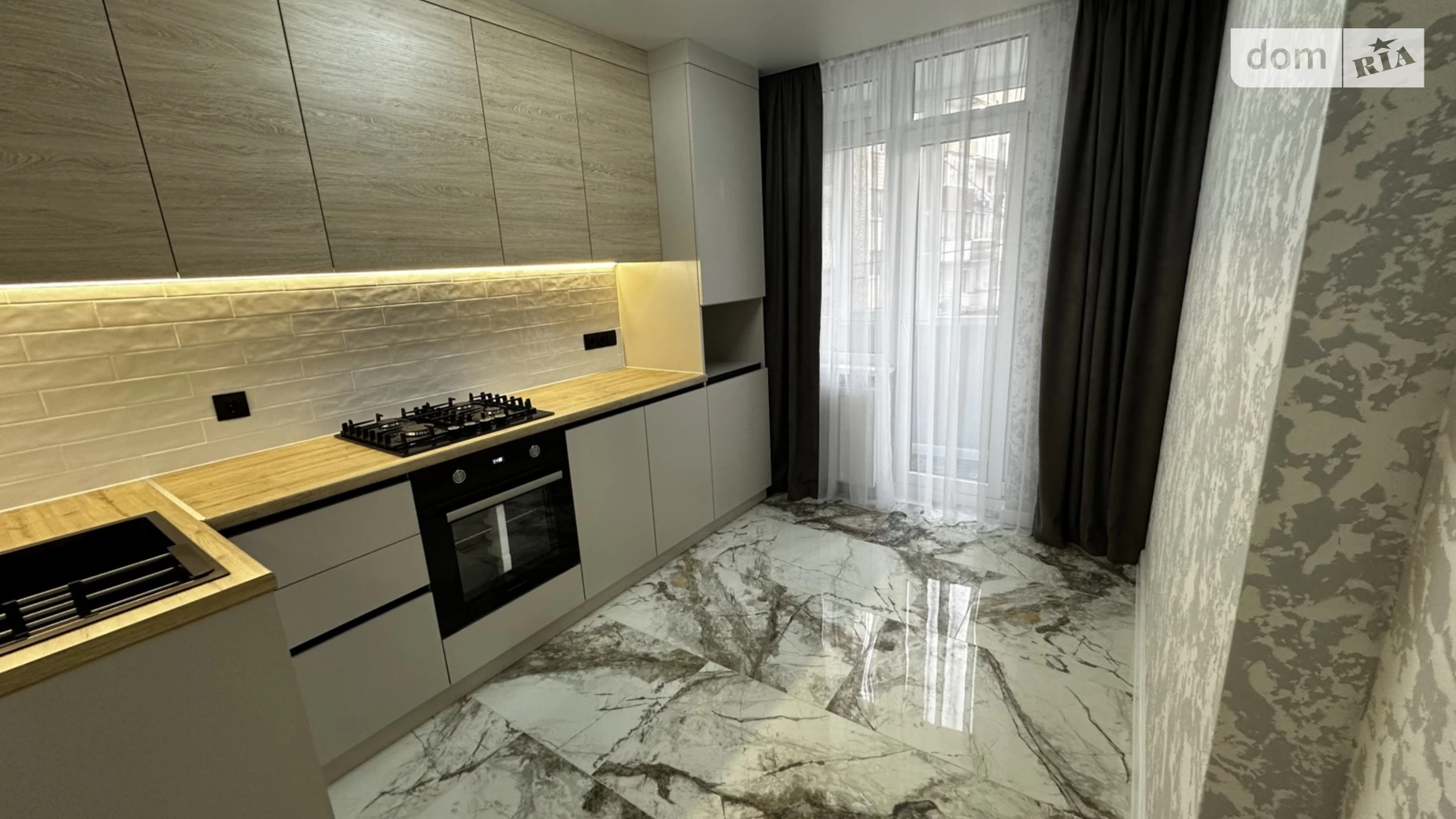 1-комнатная квартира 46 кв. м в Тернополе, просп. Злуки, 7 - фото 2