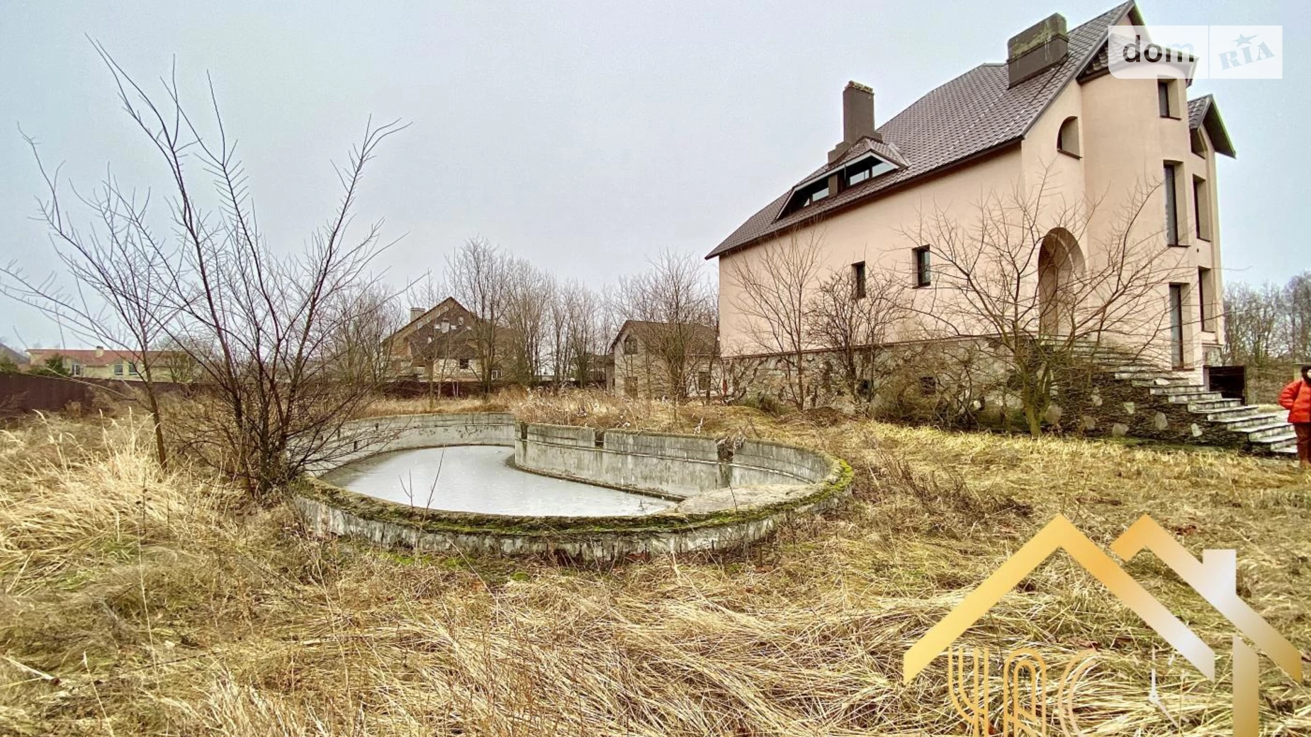Продается дом на 3 этажа 528.2 кв. м с террасой, цена: 150000 $ - фото 4