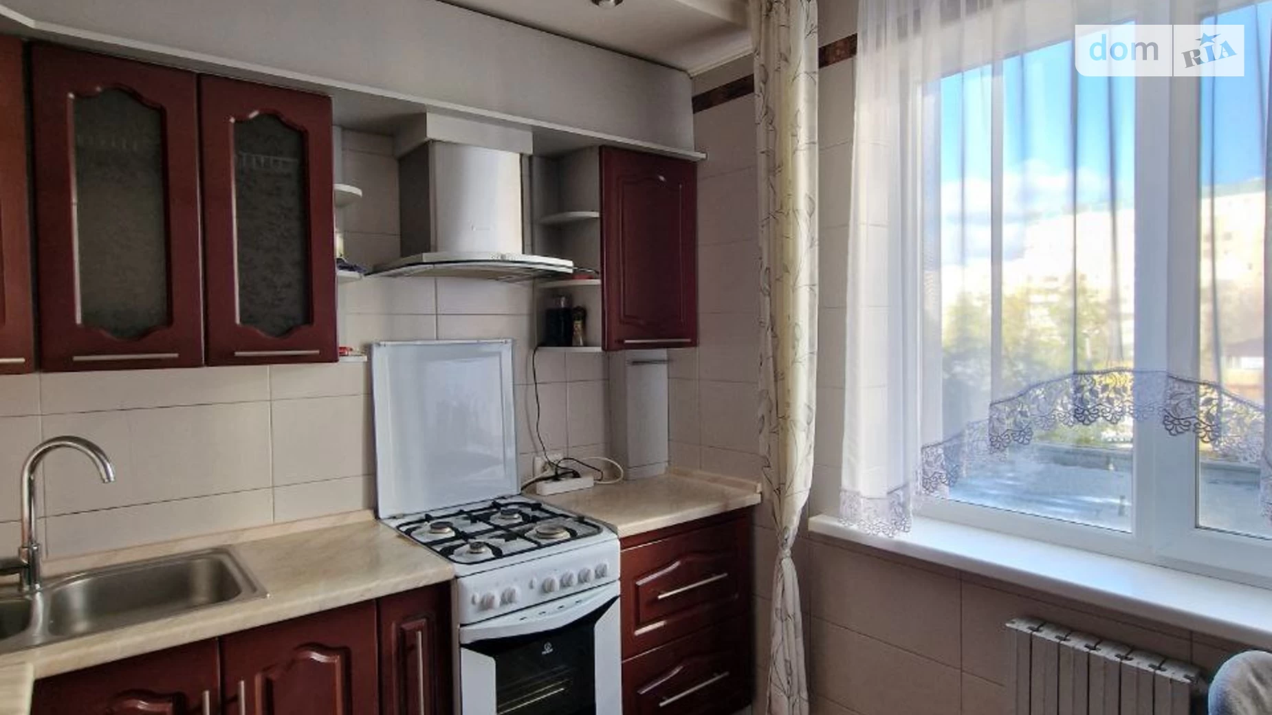 Продается 3-комнатная квартира 75.7 кв. м в Днепре, ул. Дарницкая, 9 - фото 2