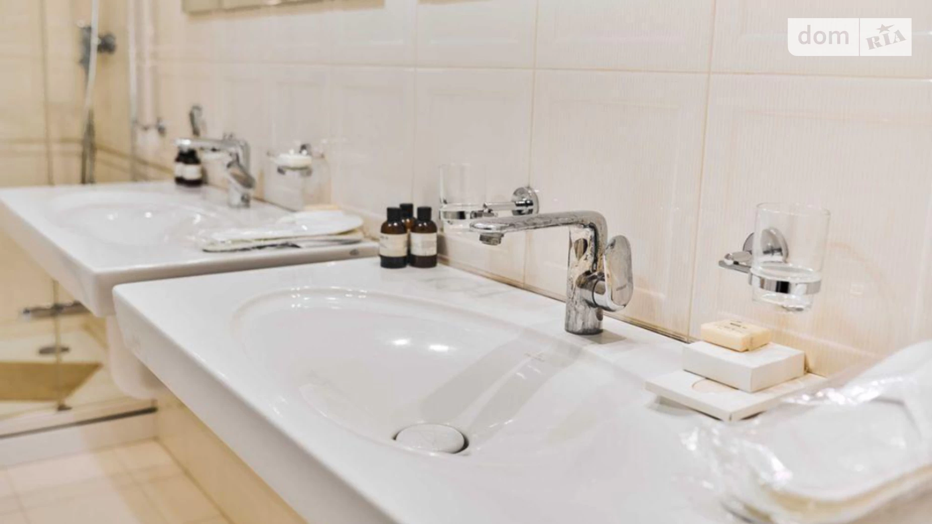 Продается 2-комнатная квартира 212 кв. м в Киеве, ул. Ломаковская(Мичурина), 56 - фото 5