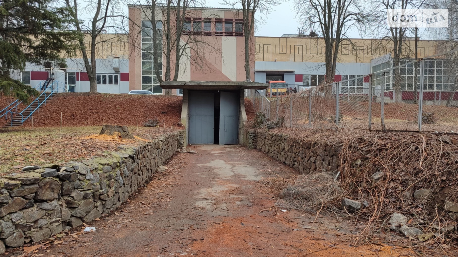 Здається в оренду приміщення вільного призначення 2200 кв. м в 2-поверховій будівлі, цена: 220000 грн - фото 2