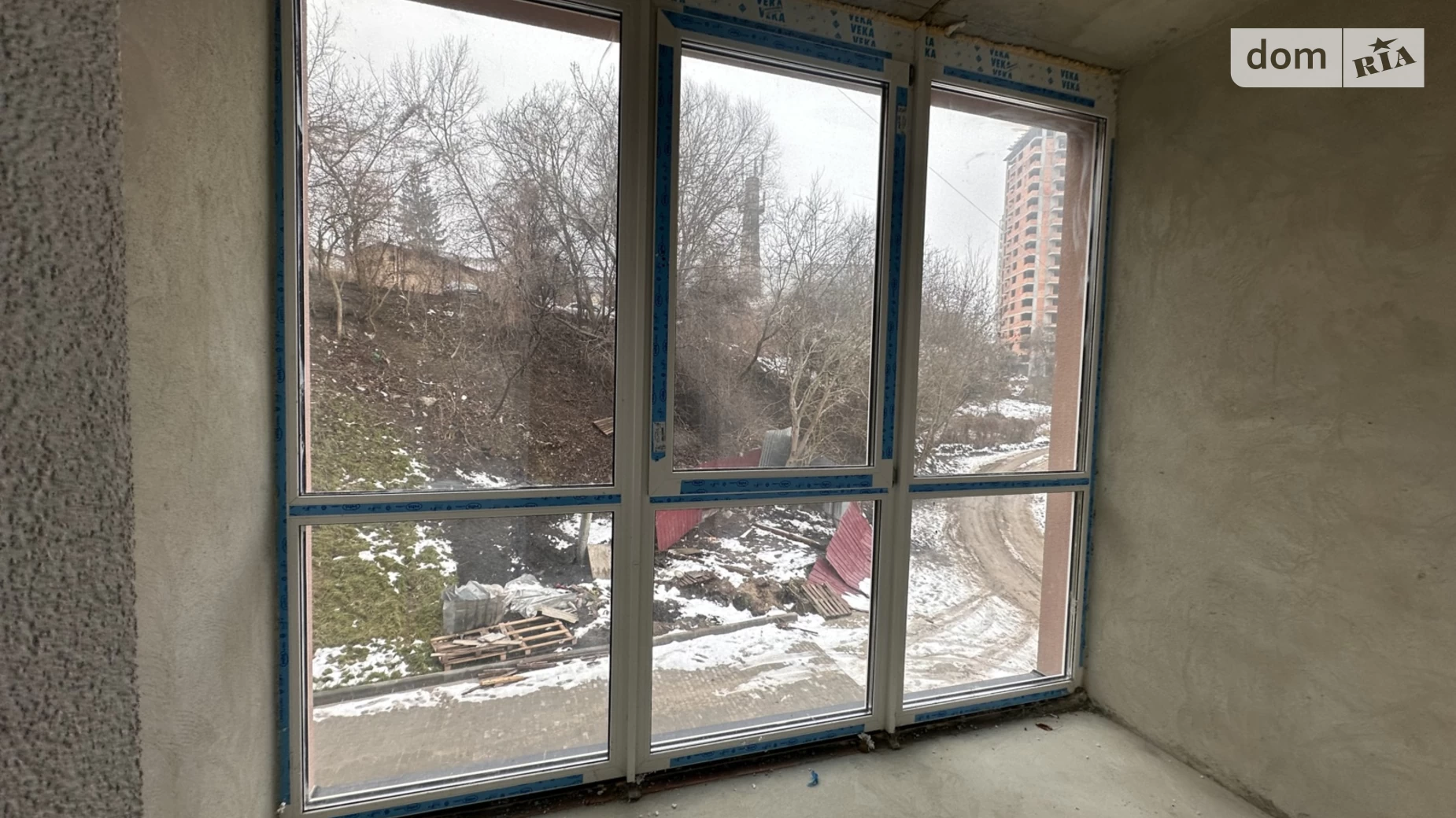 Продается 2-комнатная квартира 67 кв. м в Львове, ул. Камышовая, 11 - фото 3