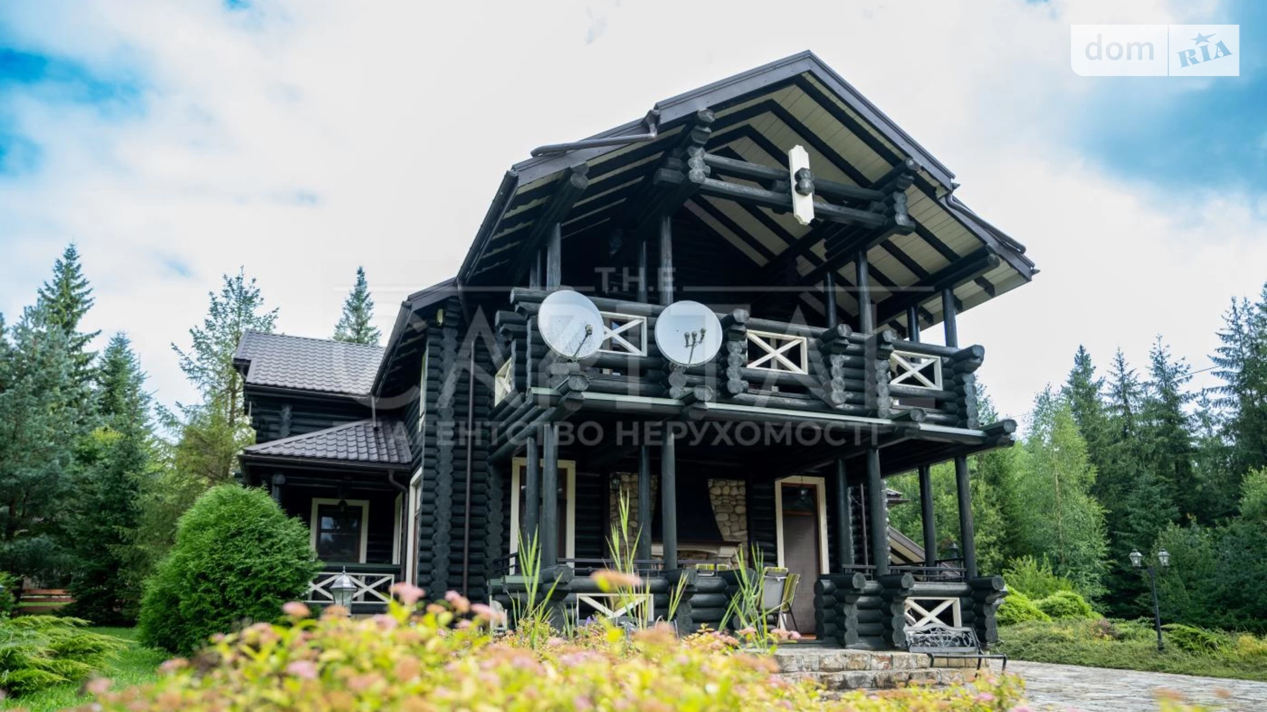 Продается дом на 2 этажа 370 кв. м с камином, цена: 500000 $ - фото 2