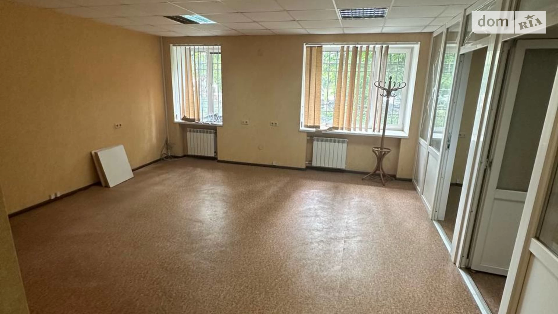 Сдается в аренду офис 40 кв. м в бизнес-центре, цена: 13000 грн - фото 2