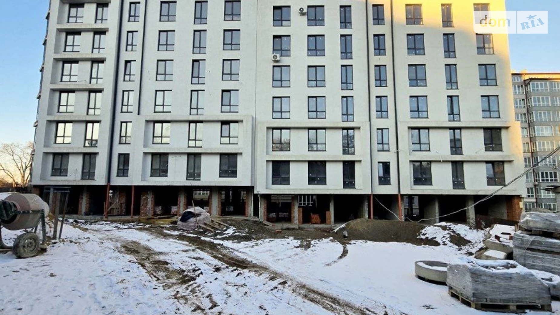 Продається 2-кімнатна квартира 57 кв. м у Чернівцях - фото 2