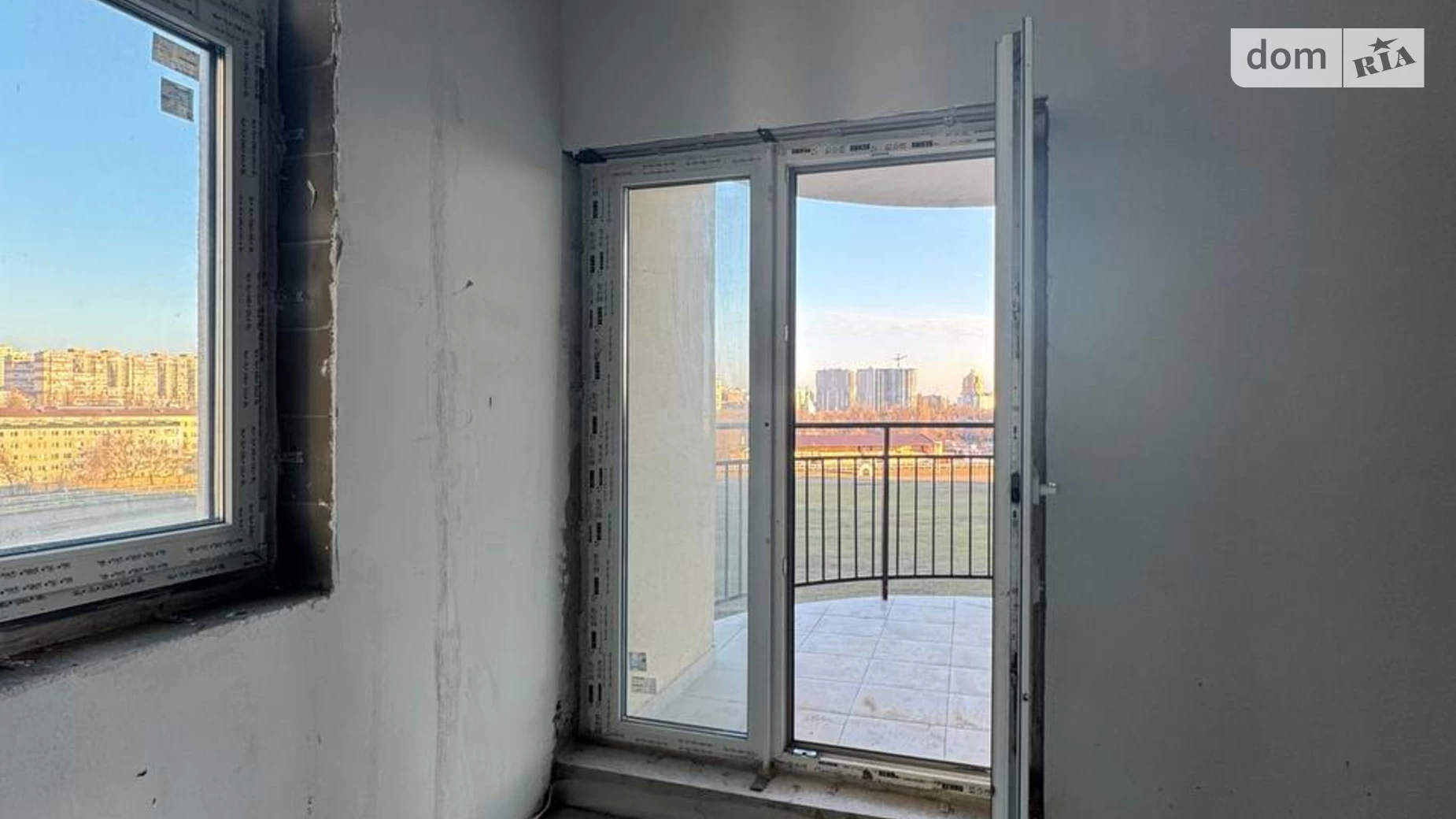 Продається 2-кімнатна квартира 63 кв. м у Одесі, вул. Краснова, 3 корпус 60 - фото 2