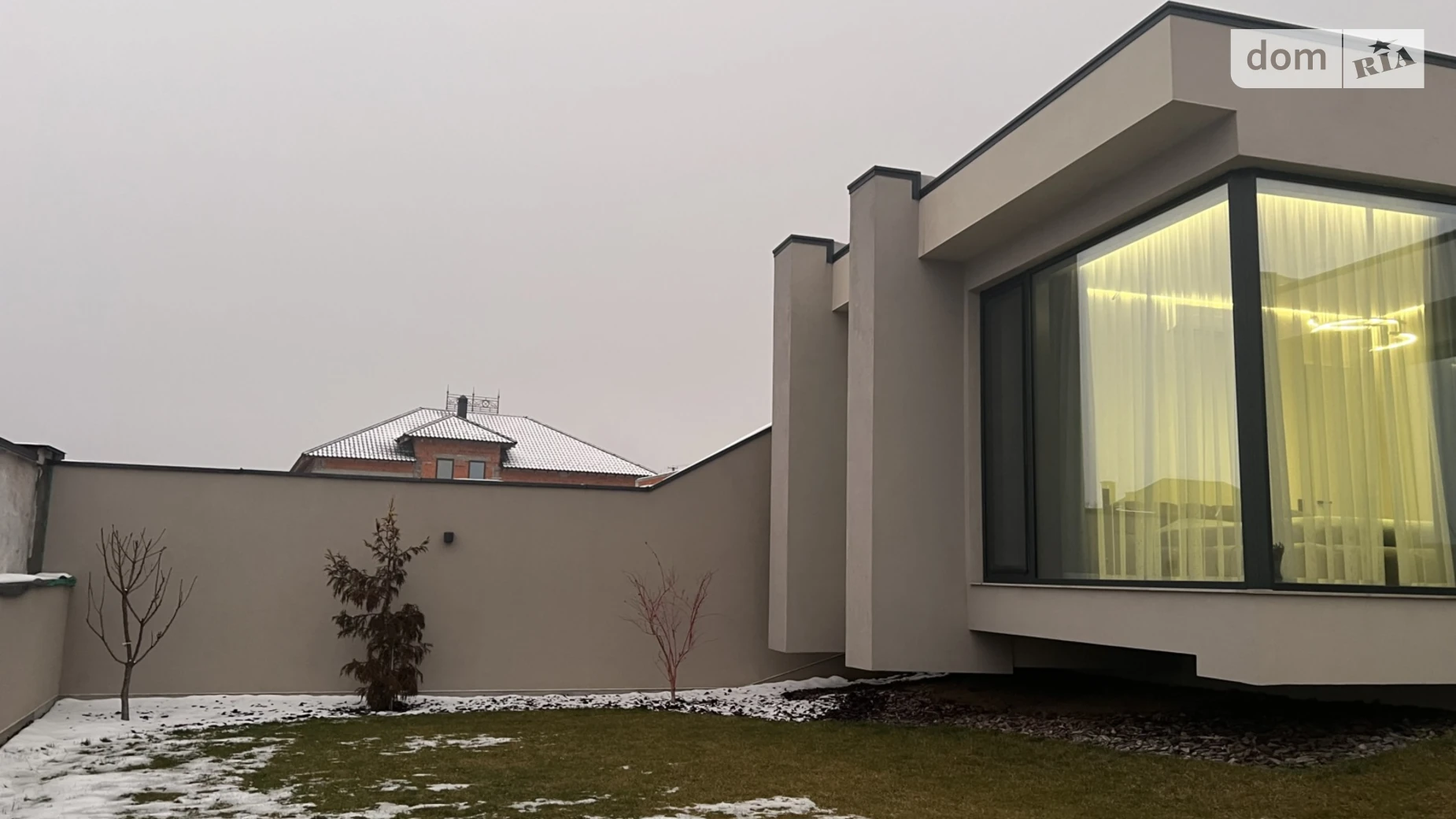 Продається одноповерховий будинок 135.6 кв. м з гаражем, цена: 440000 $ - фото 2