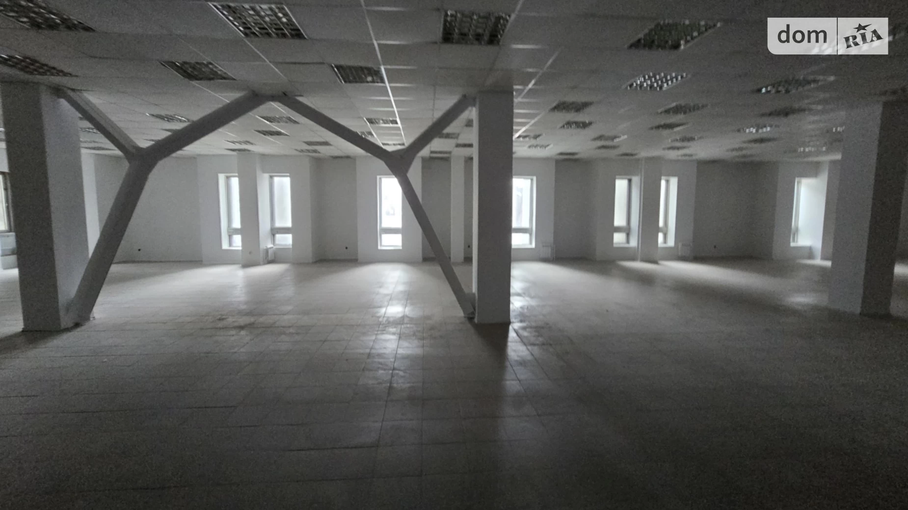 Продается помещения свободного назначения 1600 кв. м в 2-этажном здании, цена: 1040000 $ - фото 4