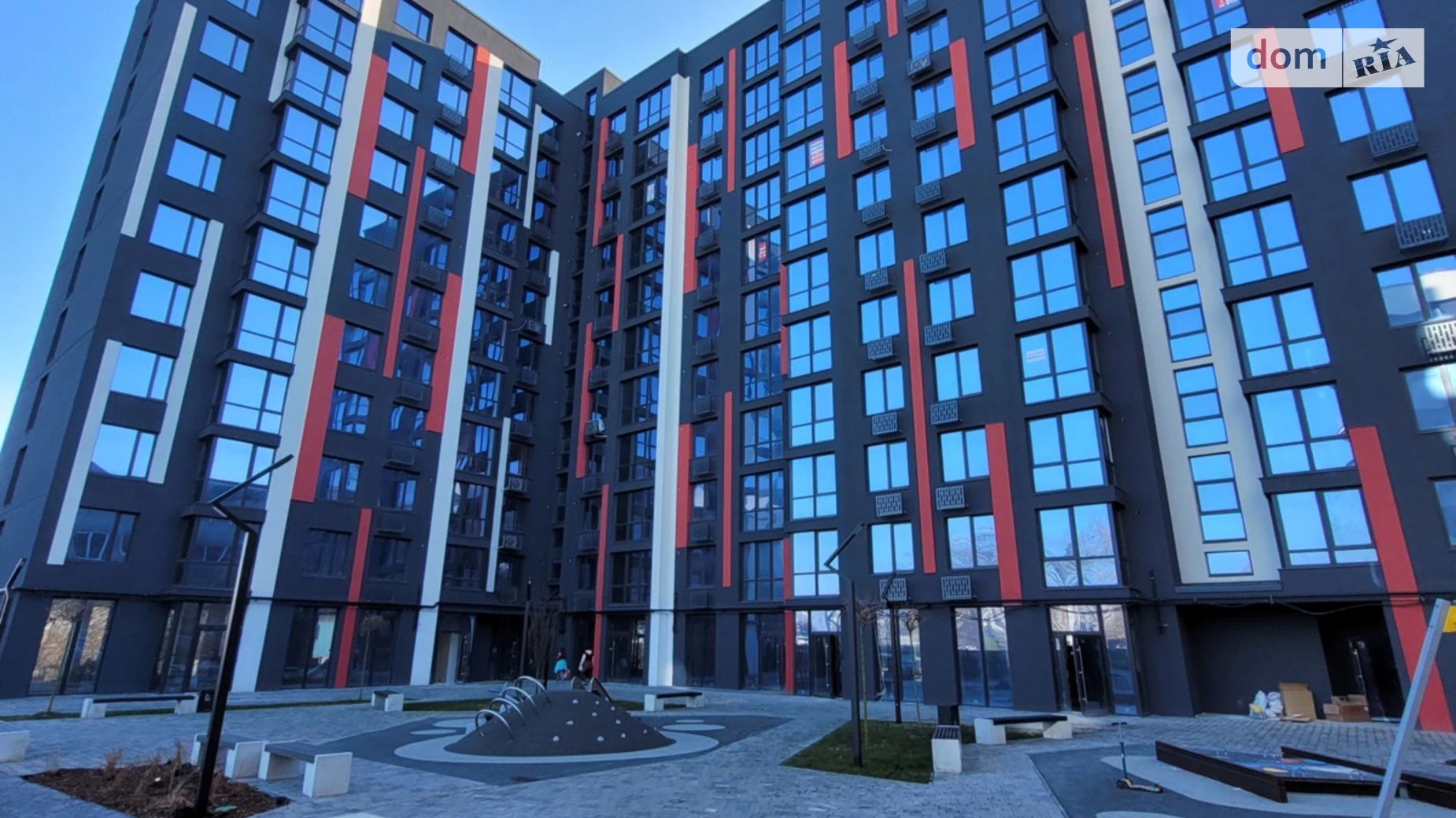 Продается 1-комнатная квартира 42 кв. м в Ивано-Франковске, ул. Бандеры Степана, 79 - фото 2