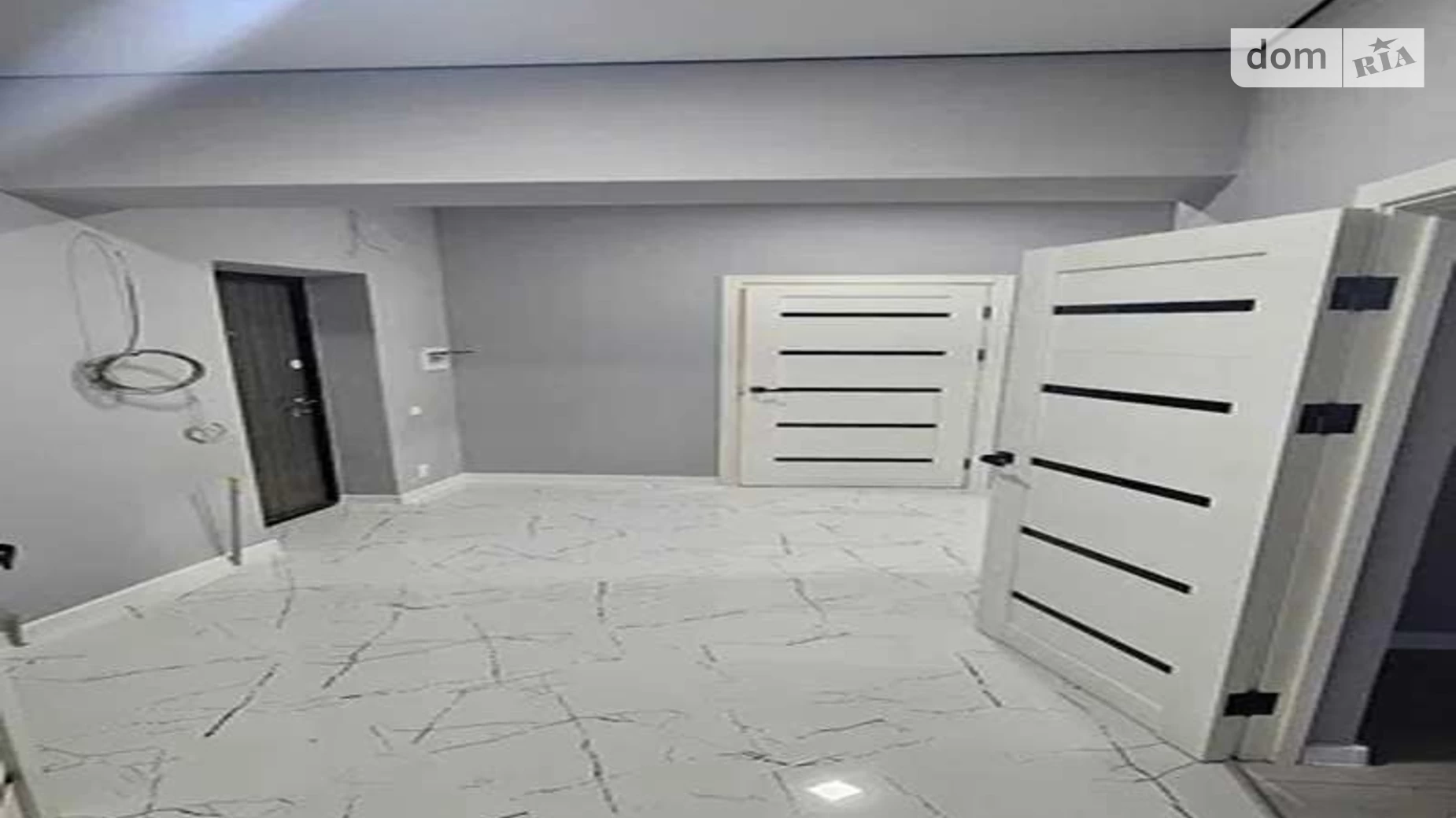Продается 2-комнатная квартира 78 кв. м в Черновцах, Спортивна - фото 5