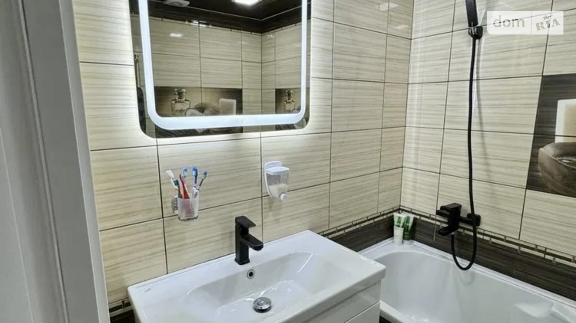 Продается 3-комнатная квартира 58.7 кв. м в Белой Церкви, ул. Партизанская - фото 3