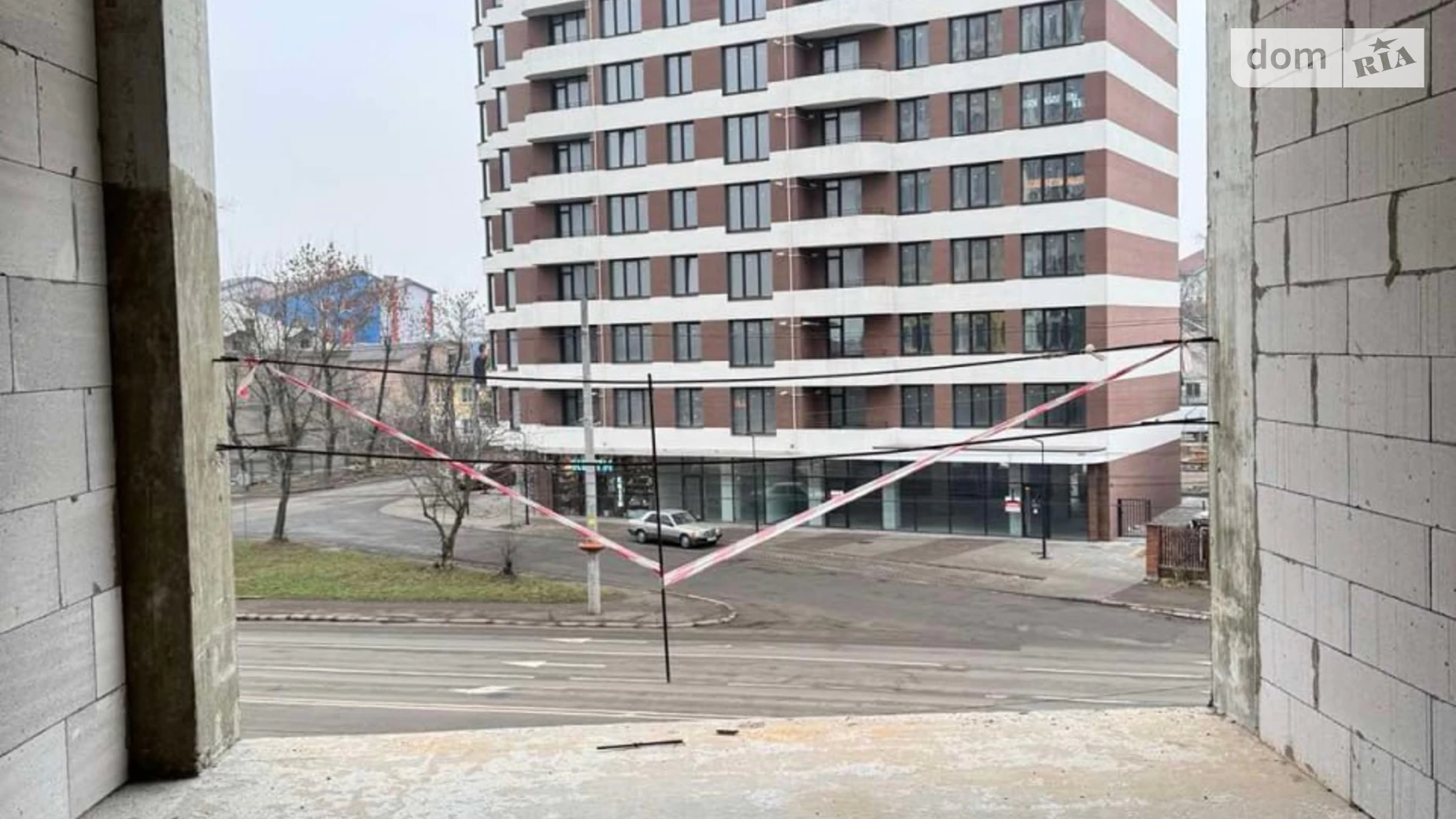 Продается 2-комнатная квартира 74 кв. м в Ивано-Франковске, ул. Ивасюка, 84 - фото 4