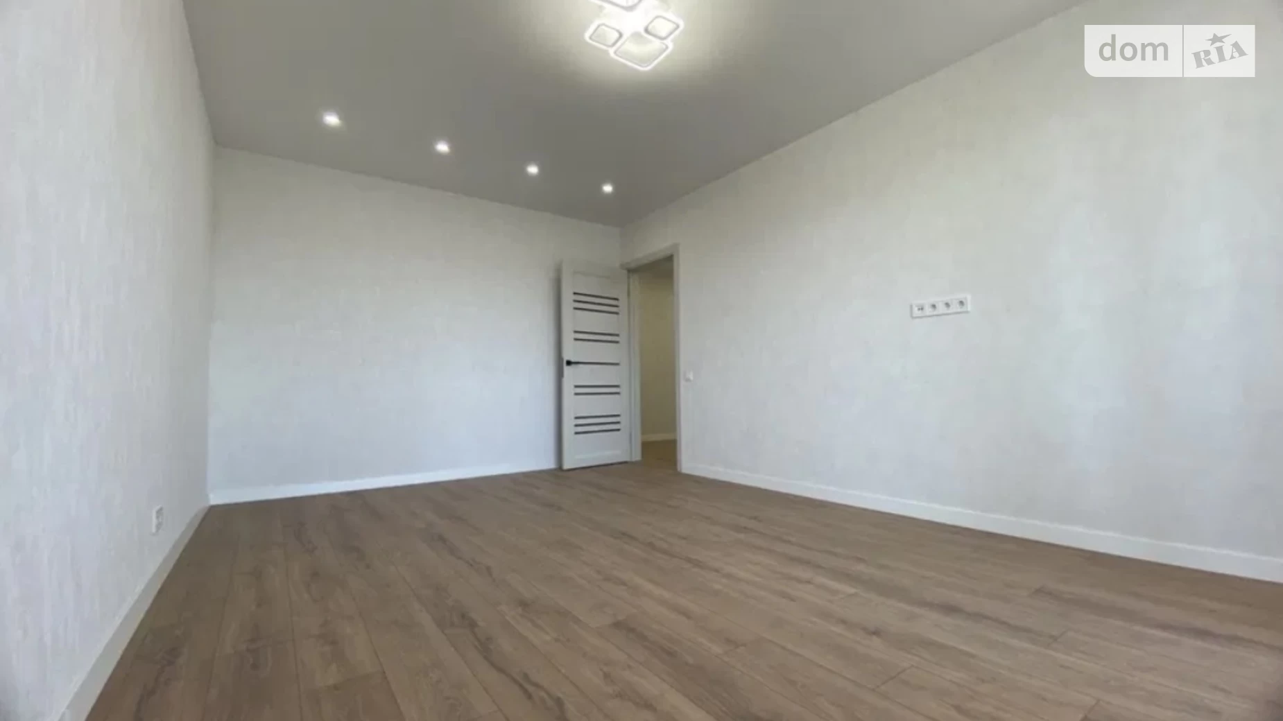 Продается 3-комнатная квартира 70 кв. м в, цена: 50990 $ - фото 3