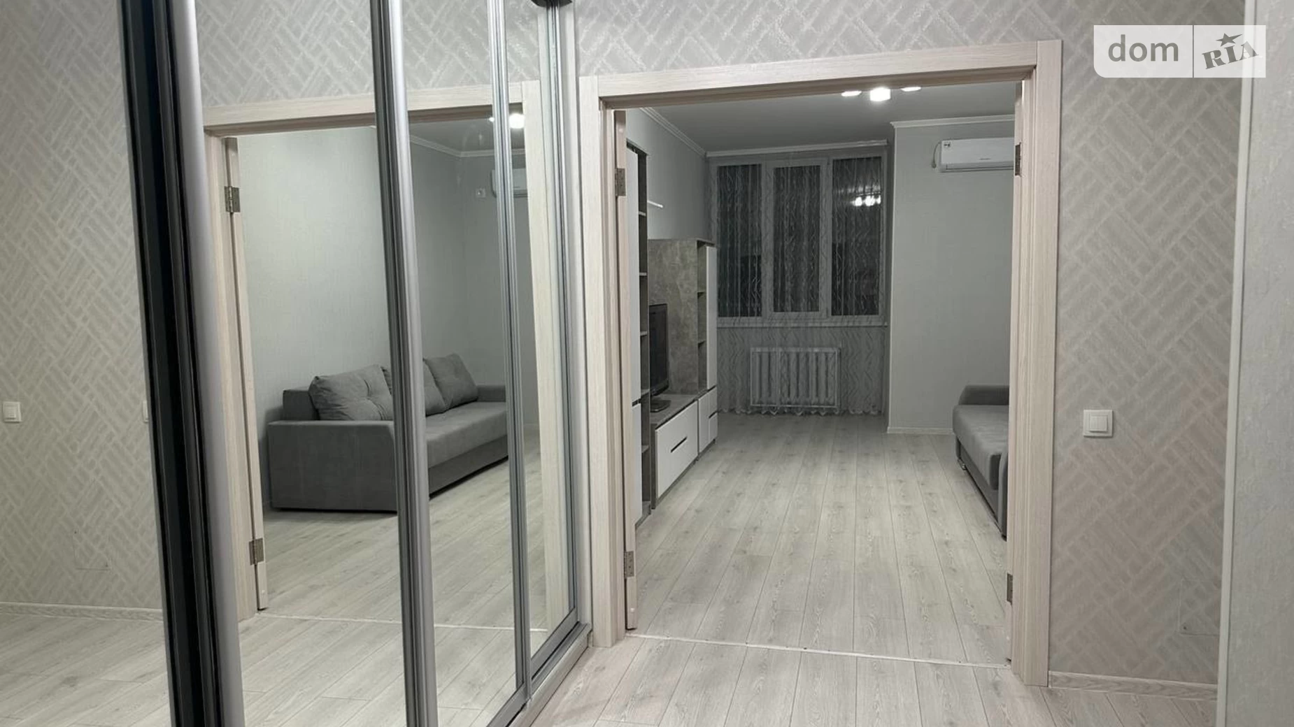 Сдается в аренду 1-комнатная квартира 47.8 кв. м в Киеве, просп. Николая  Бажана, 1М - фото 3