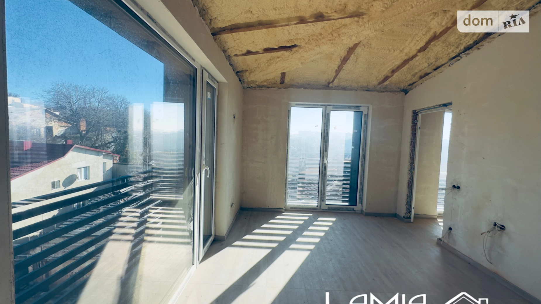 Продается 3-комнатная квартира 70 кв. м в Черновцах, ул. Нагорная - фото 2