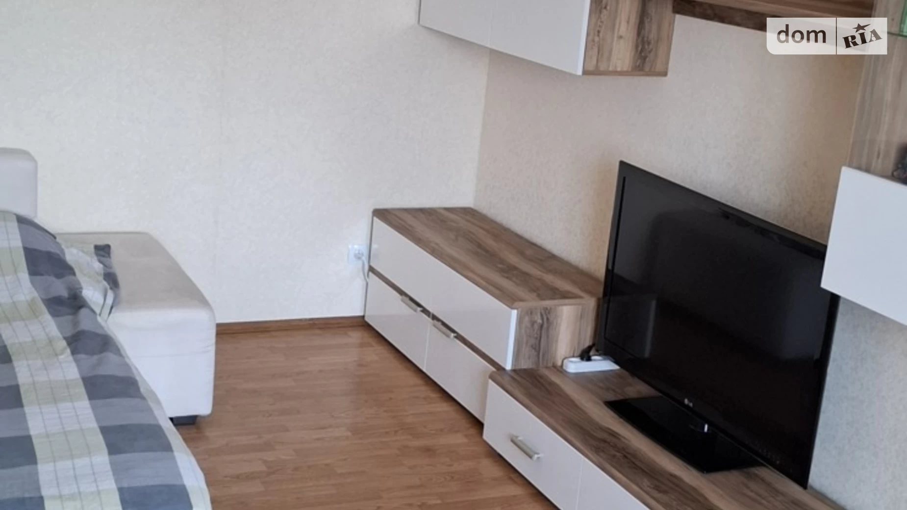 Продается 2-комнатная квартира 54 кв. м в Броварах, бул. Независимости, 9 - фото 2