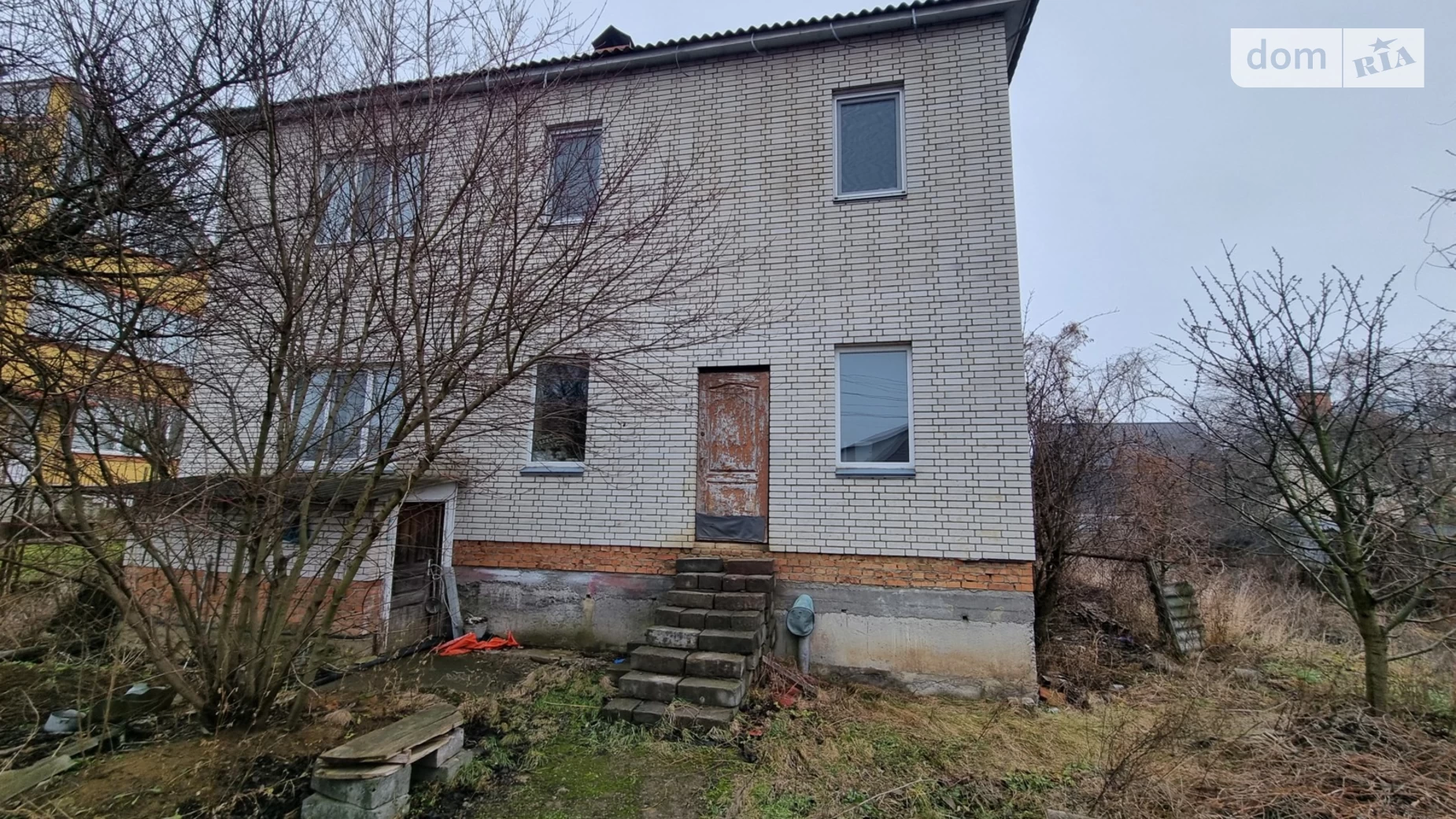 Продается дом на 2 этажа 300 кв. м с подвалом, цена: 180000 $ - фото 2