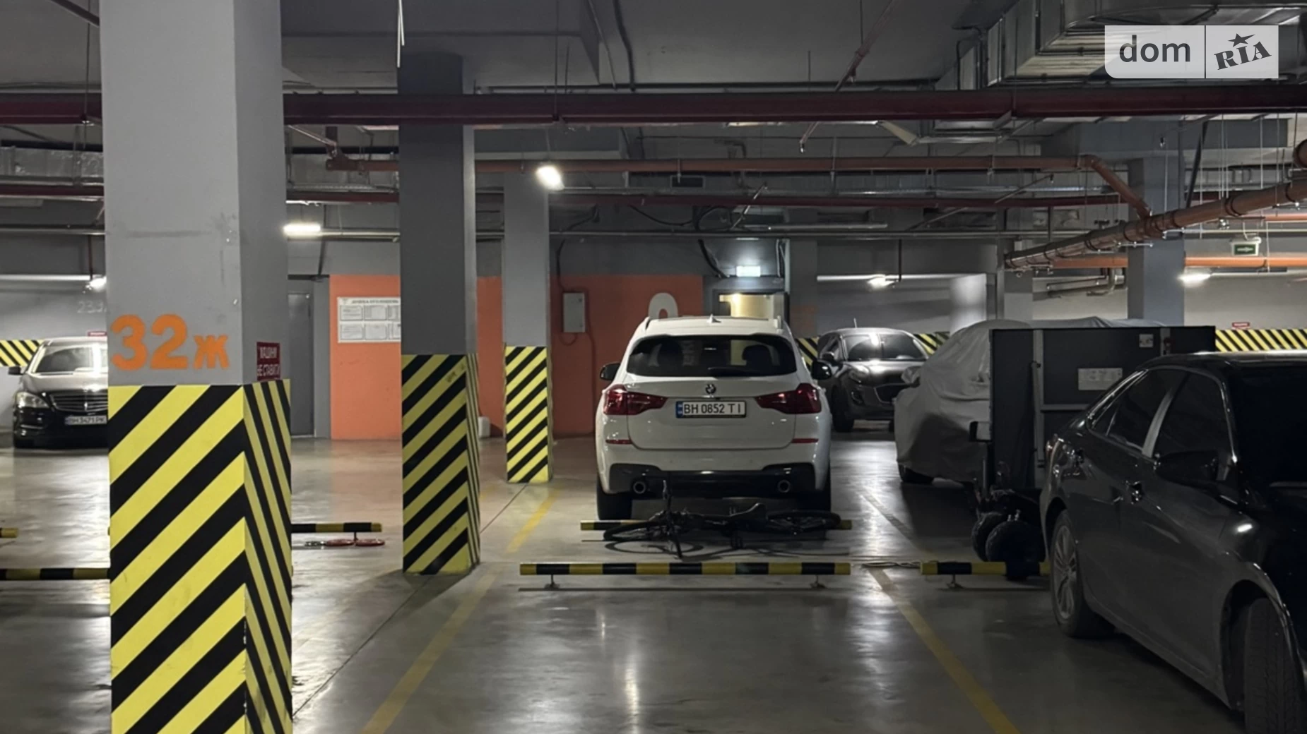 Продается подземный паркинг под легковое авто на 18 кв. м, цена: 13000 $ - фото 2