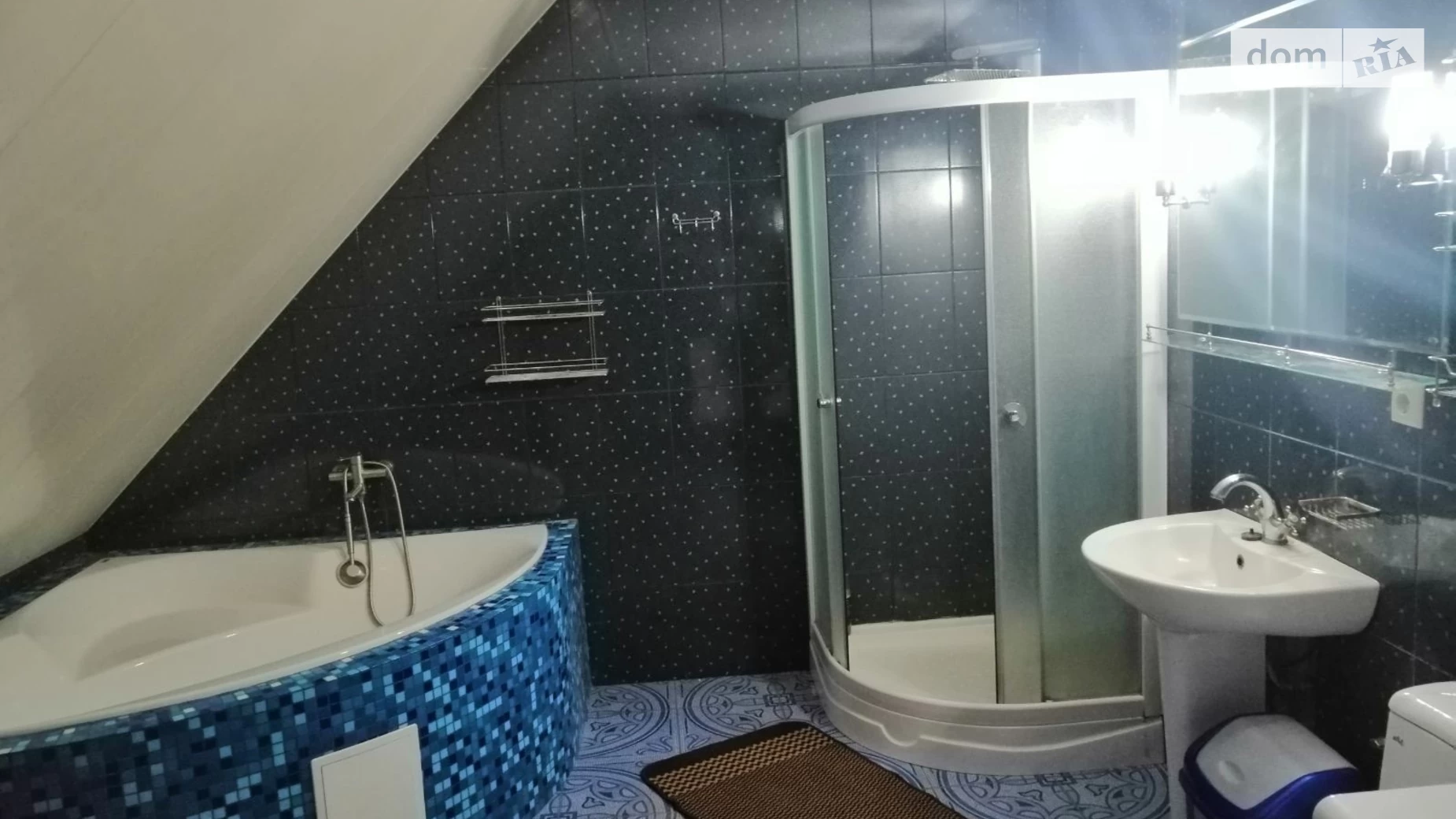 Продается дом на 2 этажа 294 кв. м с террасой, цена: 135000 € - фото 4