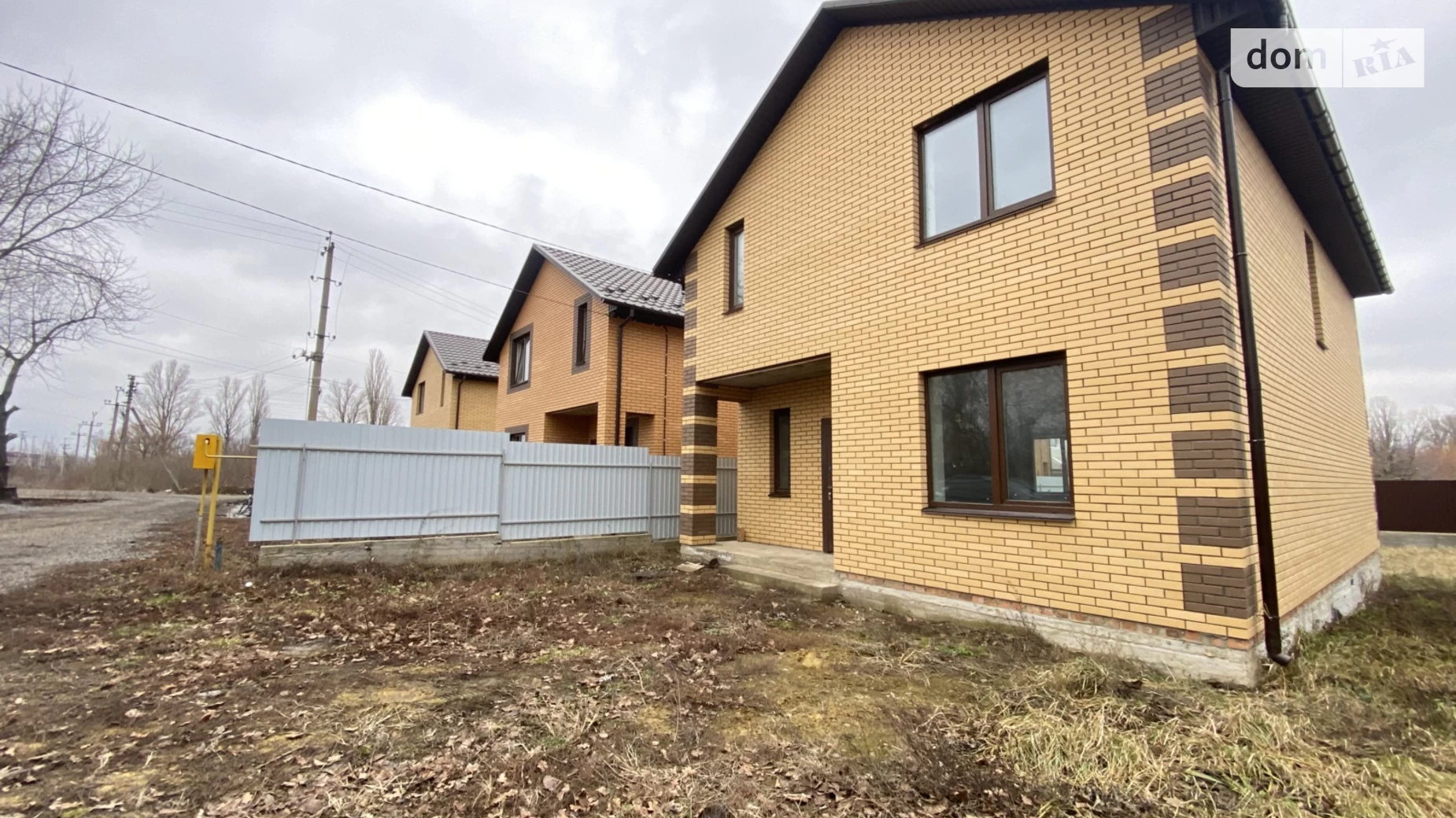 Продается дом на 2 этажа 126 кв. м с камином, цена: 91999 $ - фото 2