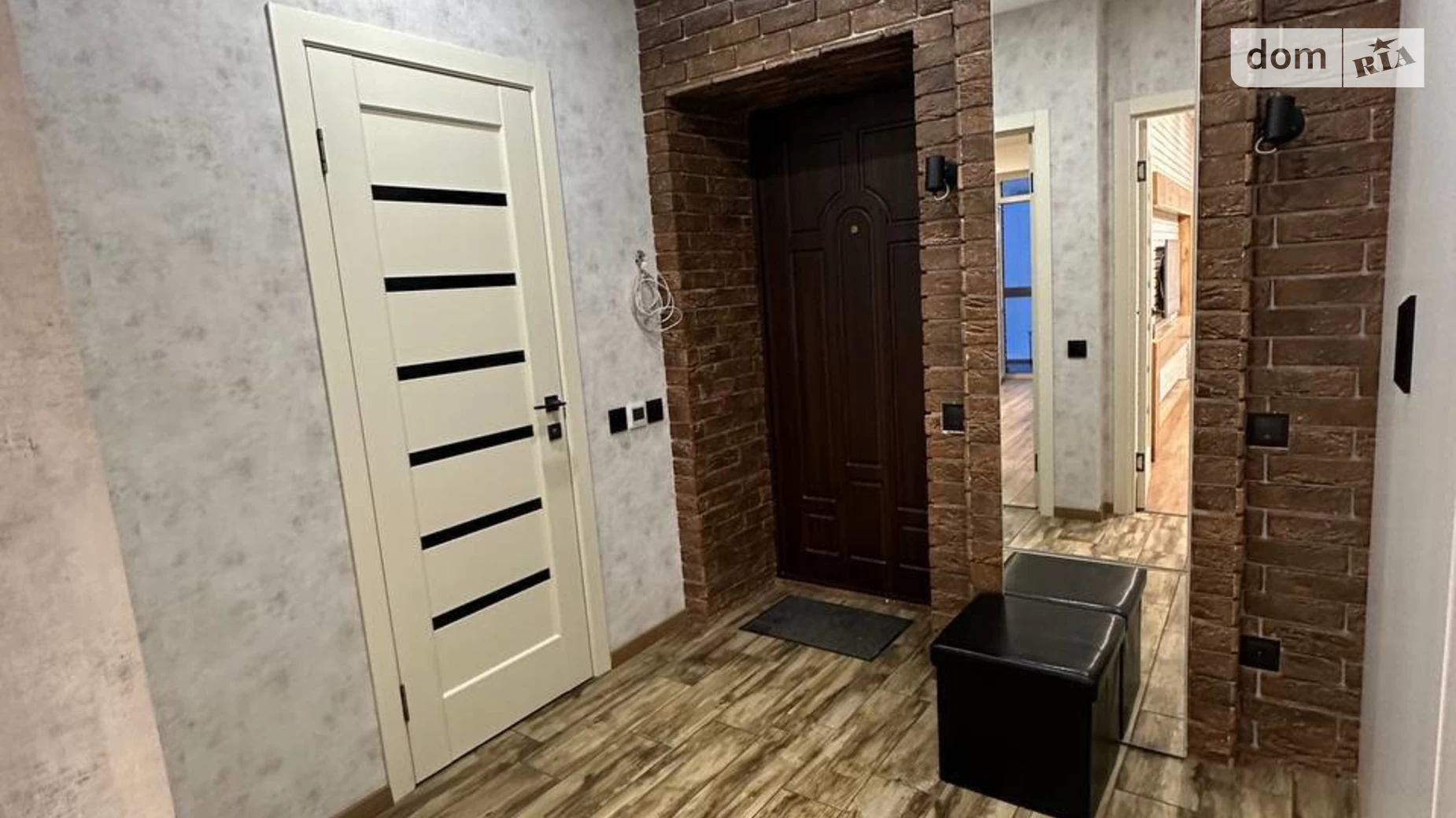 Продается 1-комнатная квартира 42 кв. м в Чернигове, ул. Независимости, 15 - фото 4