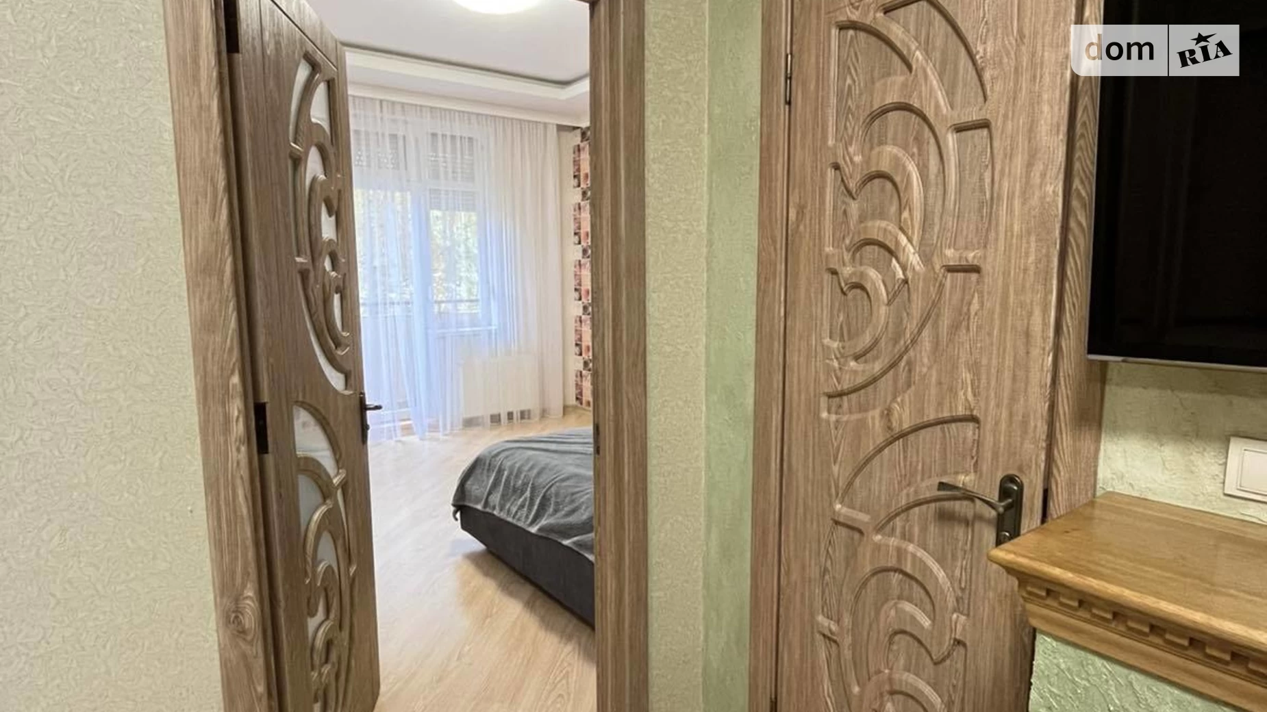 Продается 2-комнатная квартира 76.4 кв. м в Ужгороде, ул. А. Хиры - фото 2