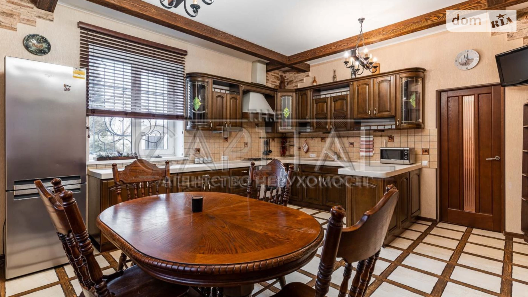 Продается дом на 2 этажа 303.8 кв. м с подвалом, цена: 250000 $ - фото 4